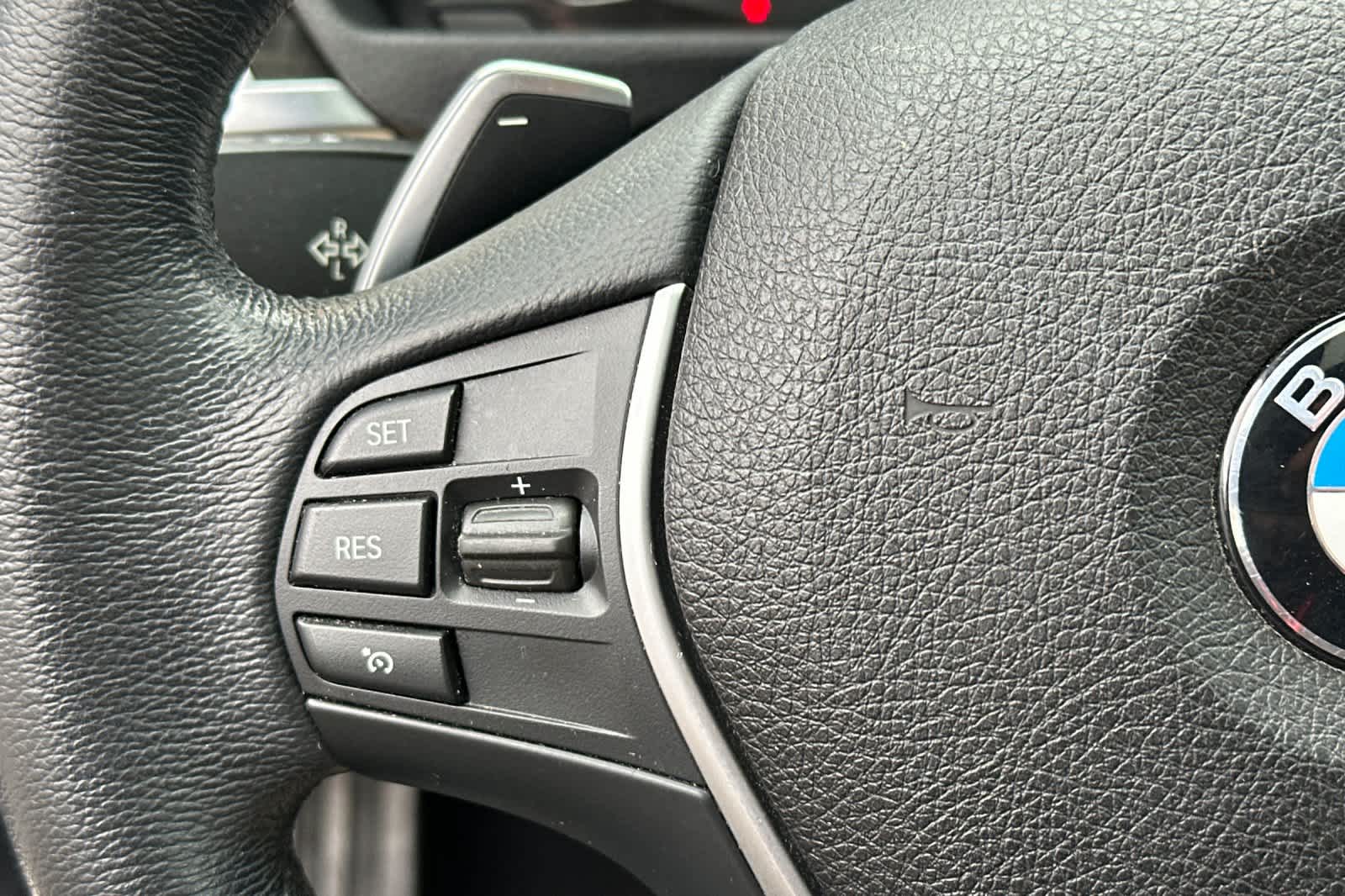 Thumbnail: 2017 BMW 3 Series - 26