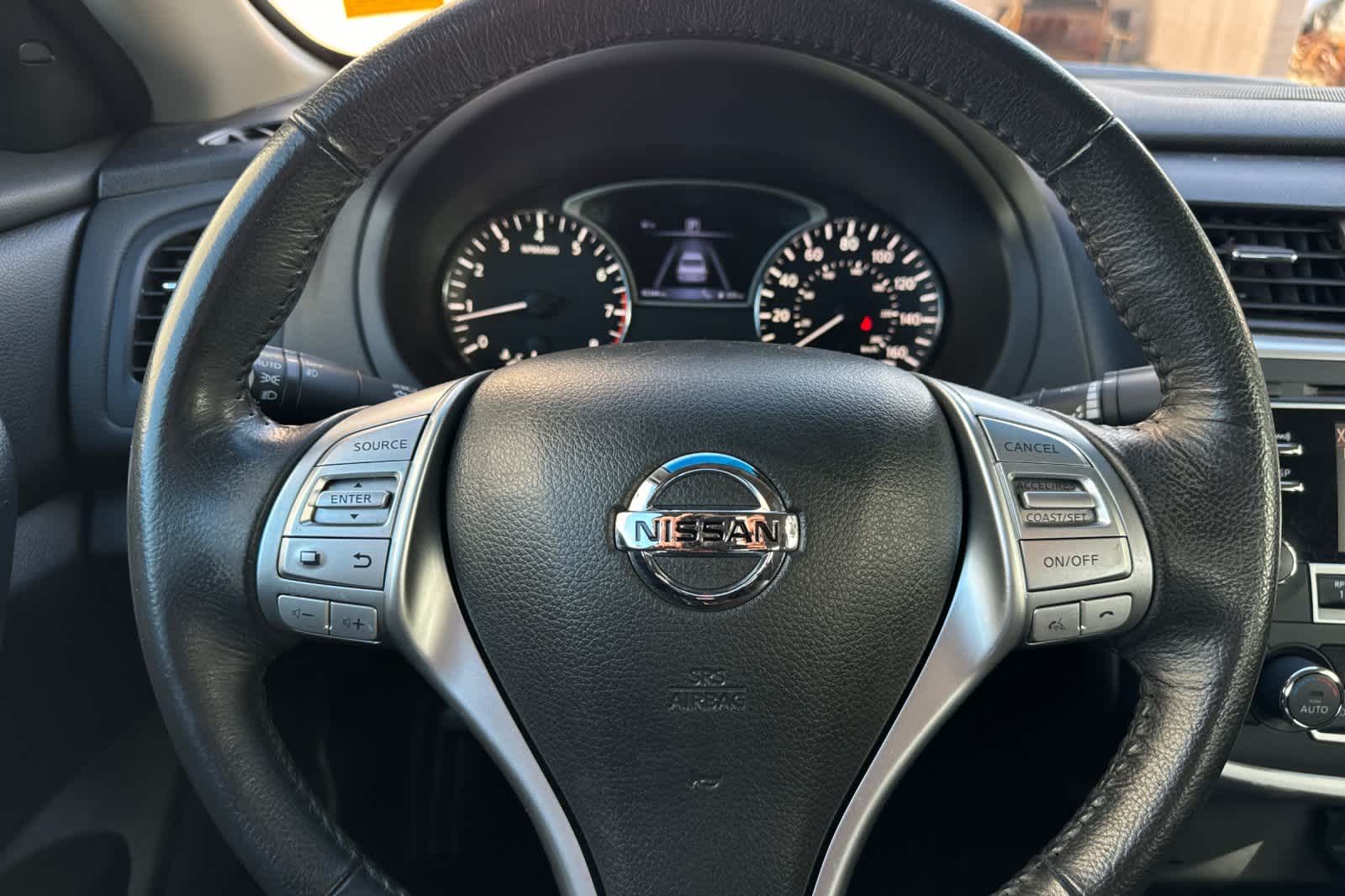 Thumbnail: 2016 Nissan Altima - 22