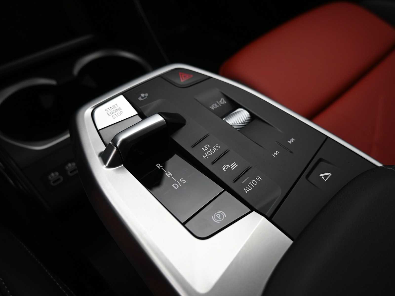 Thumbnail: 2025 BMW X2 - 12