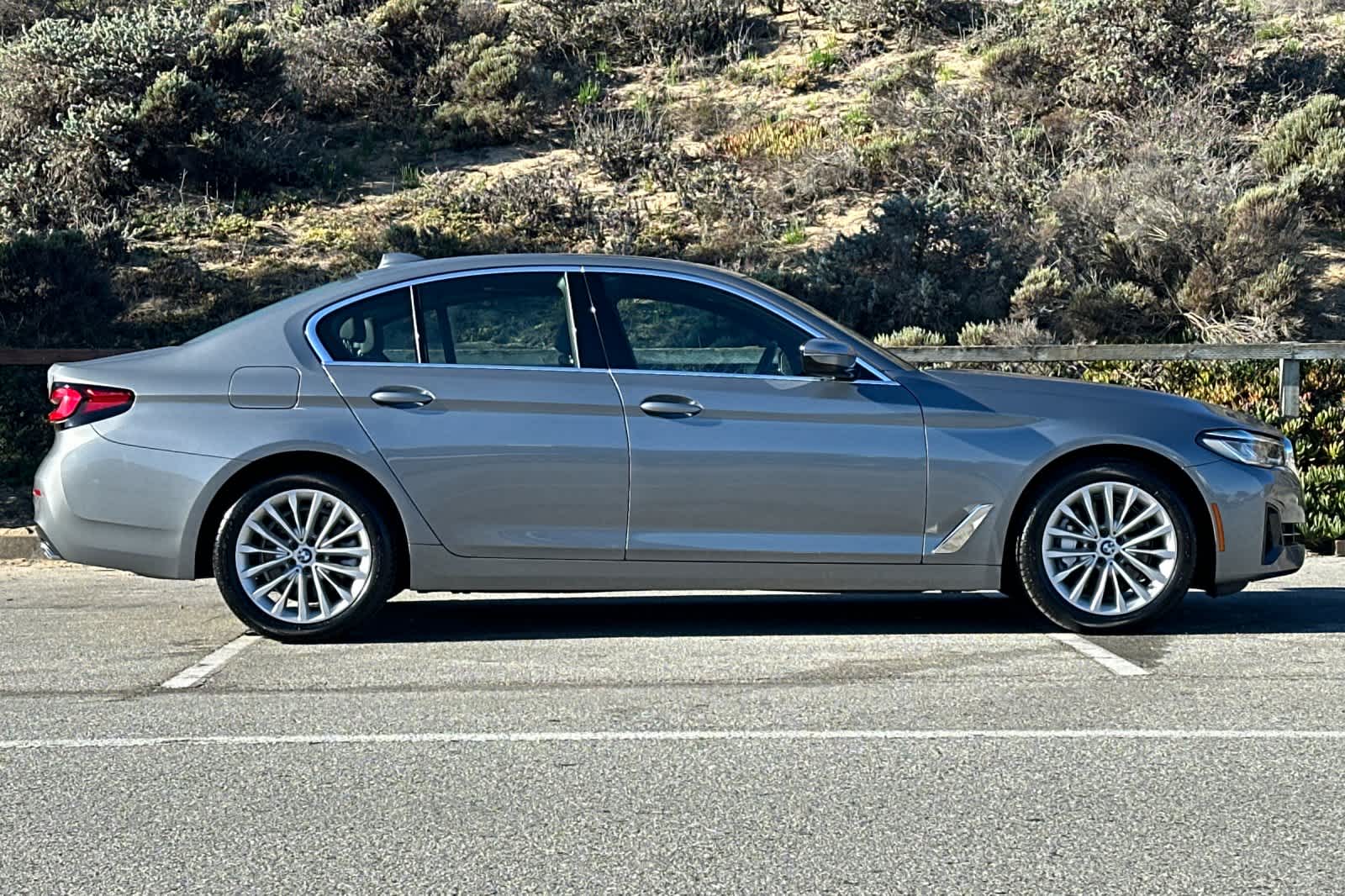 Thumbnail: 2023 BMW 5 Series - 7