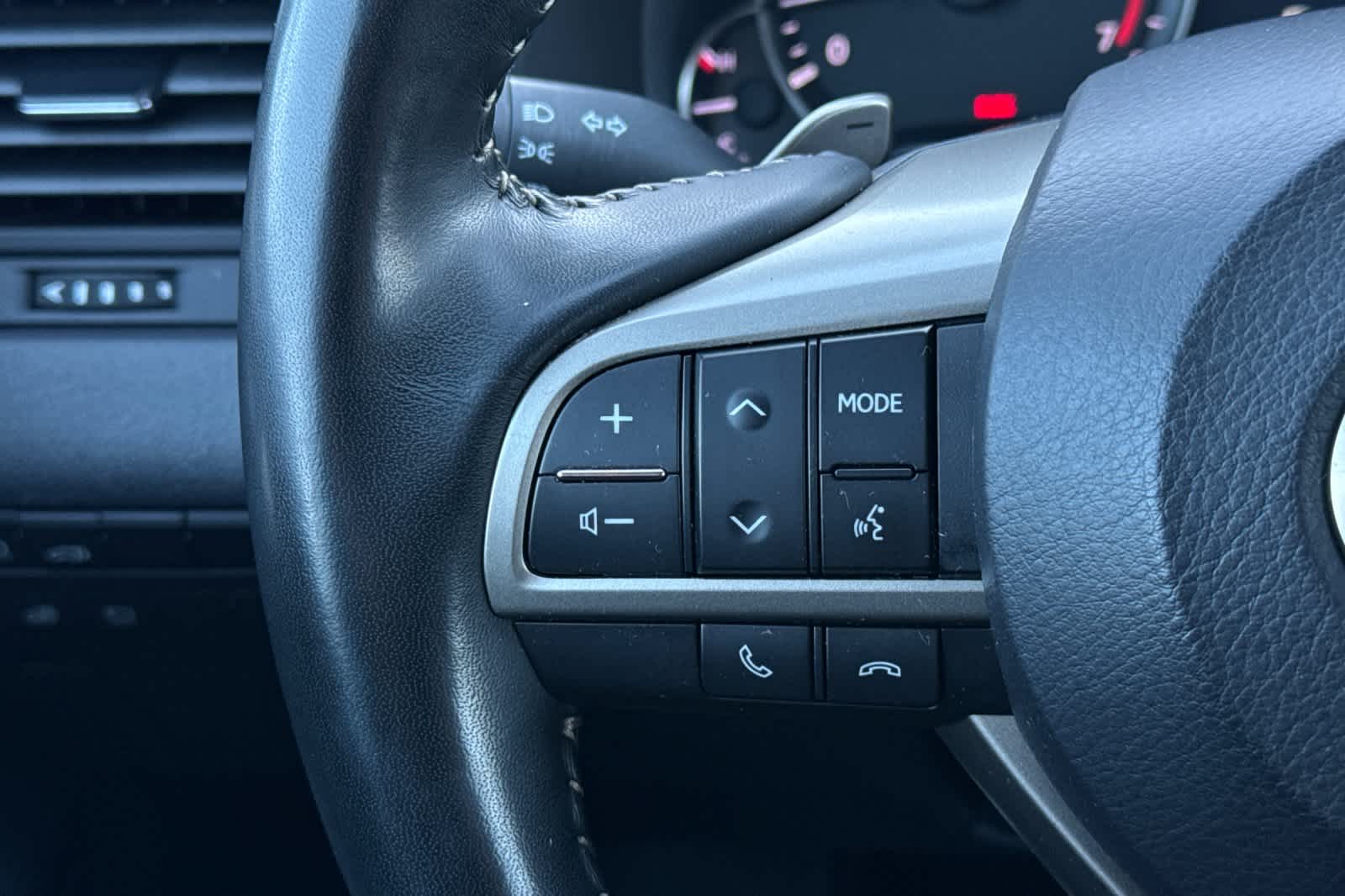 Thumbnail: 2021 Lexus RX - 26