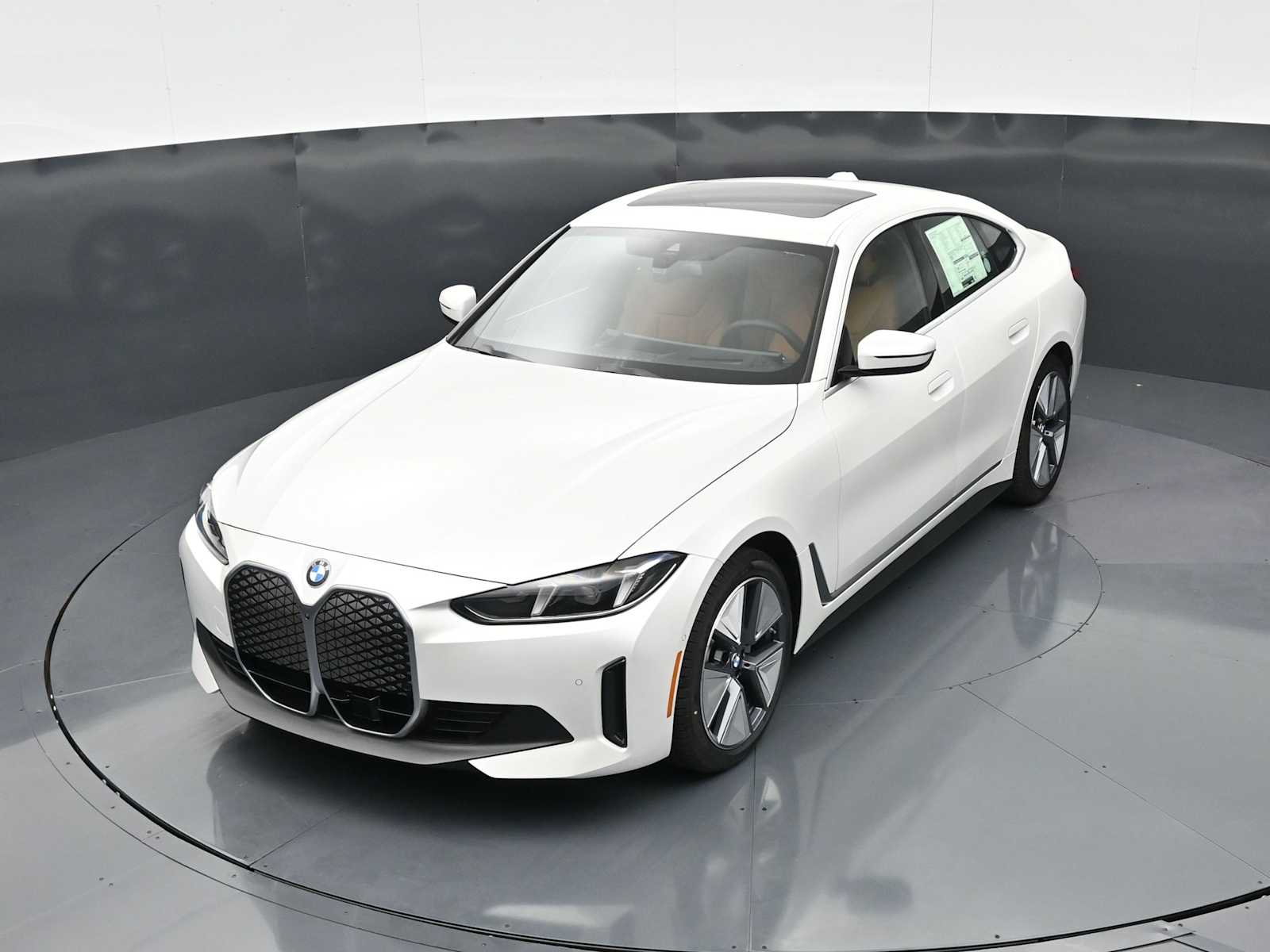Thumbnail: 2026 BMW i4 - 17