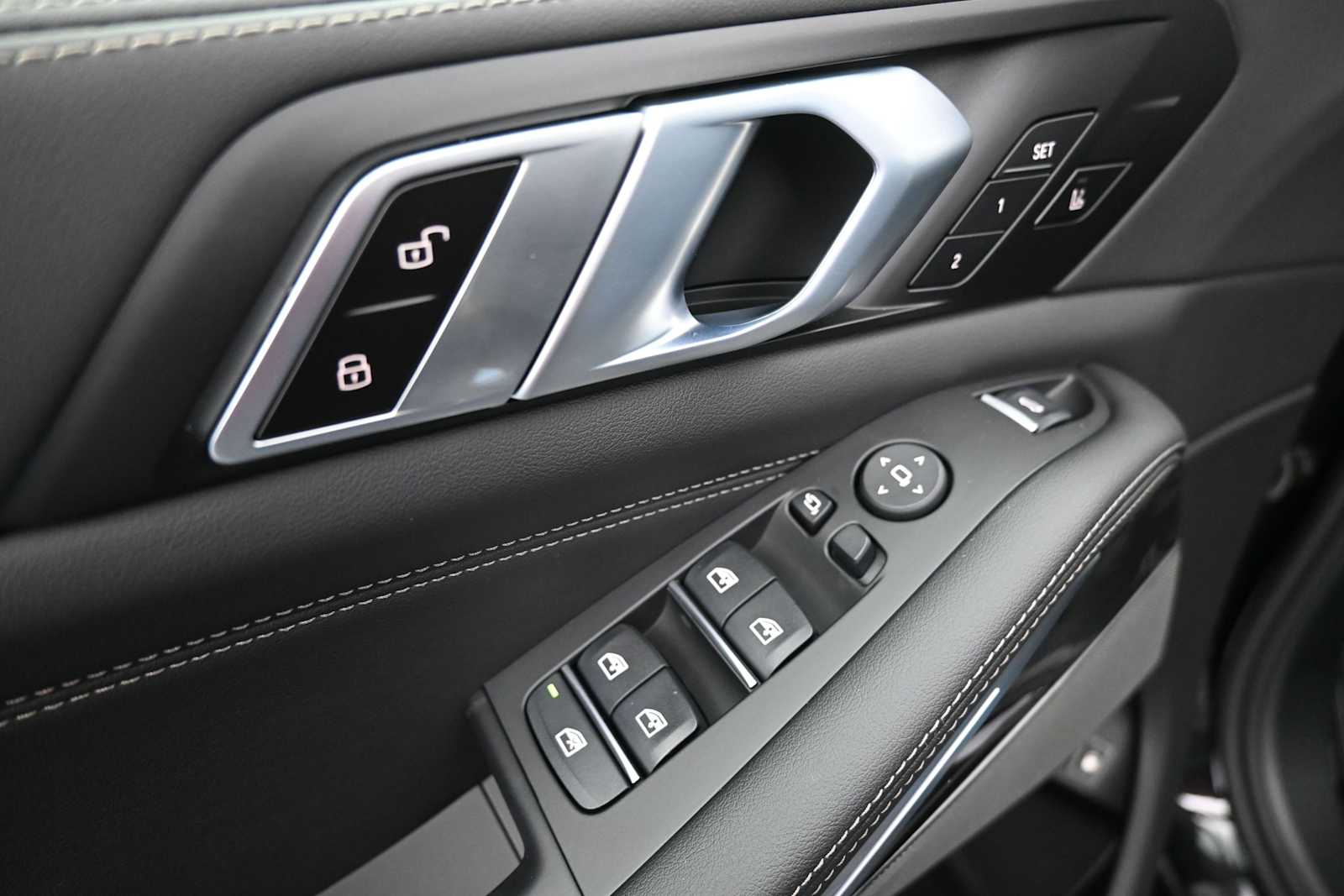 Thumbnail: 2026 BMW X5 - 9