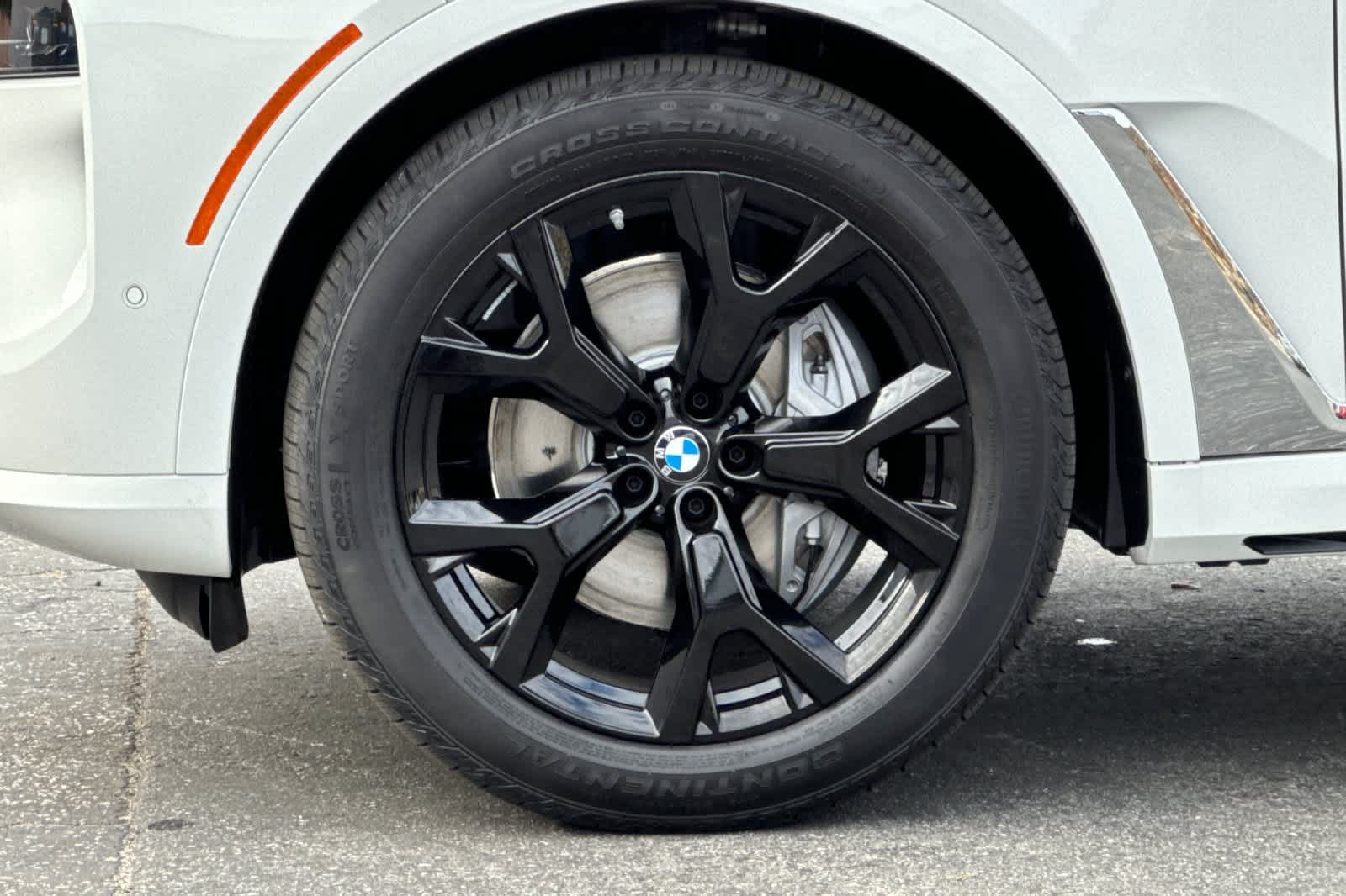 Thumbnail: 2026 BMW X7 - 31