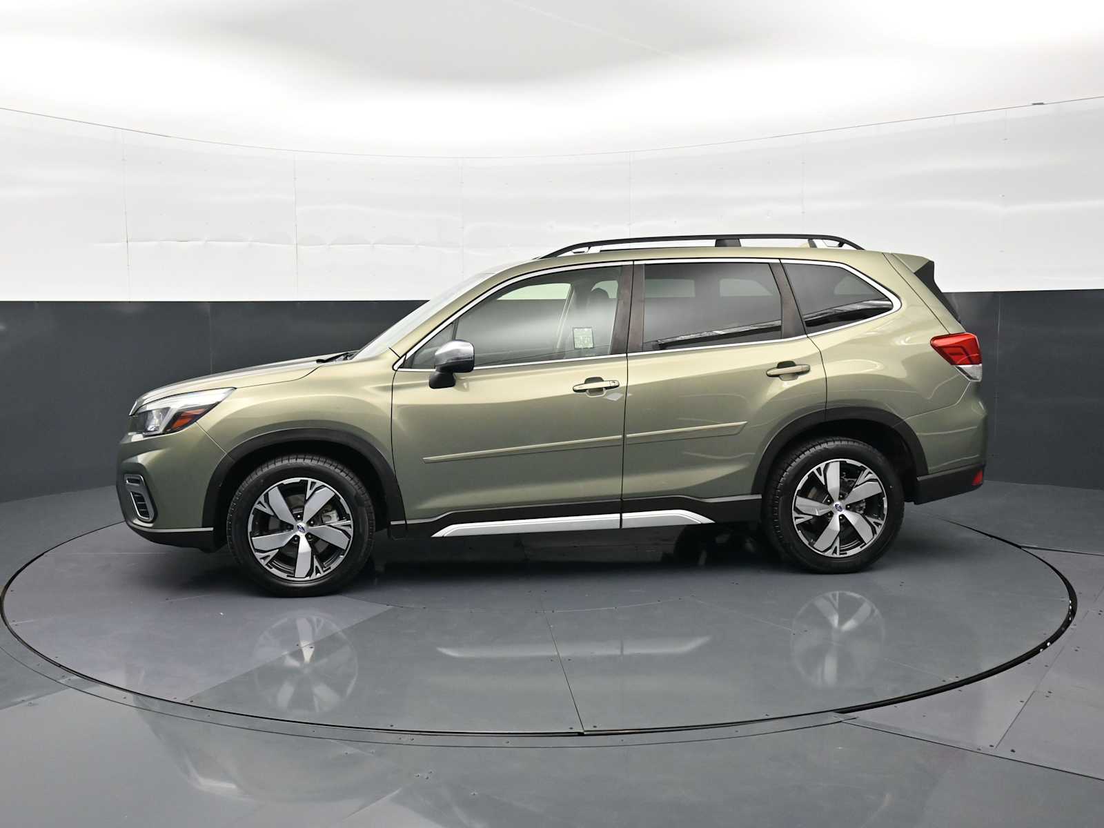 2020 Subaru Forester Touring - Photo 8