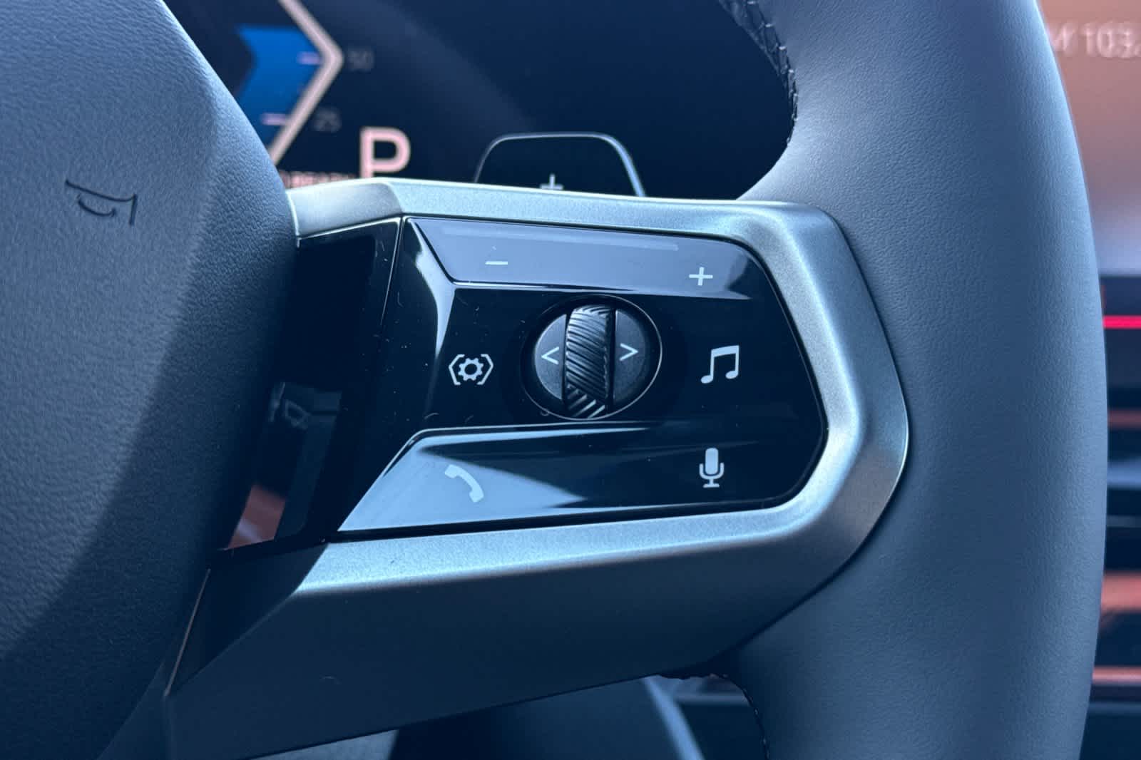 Thumbnail: 2026 BMW 5 Series - 25