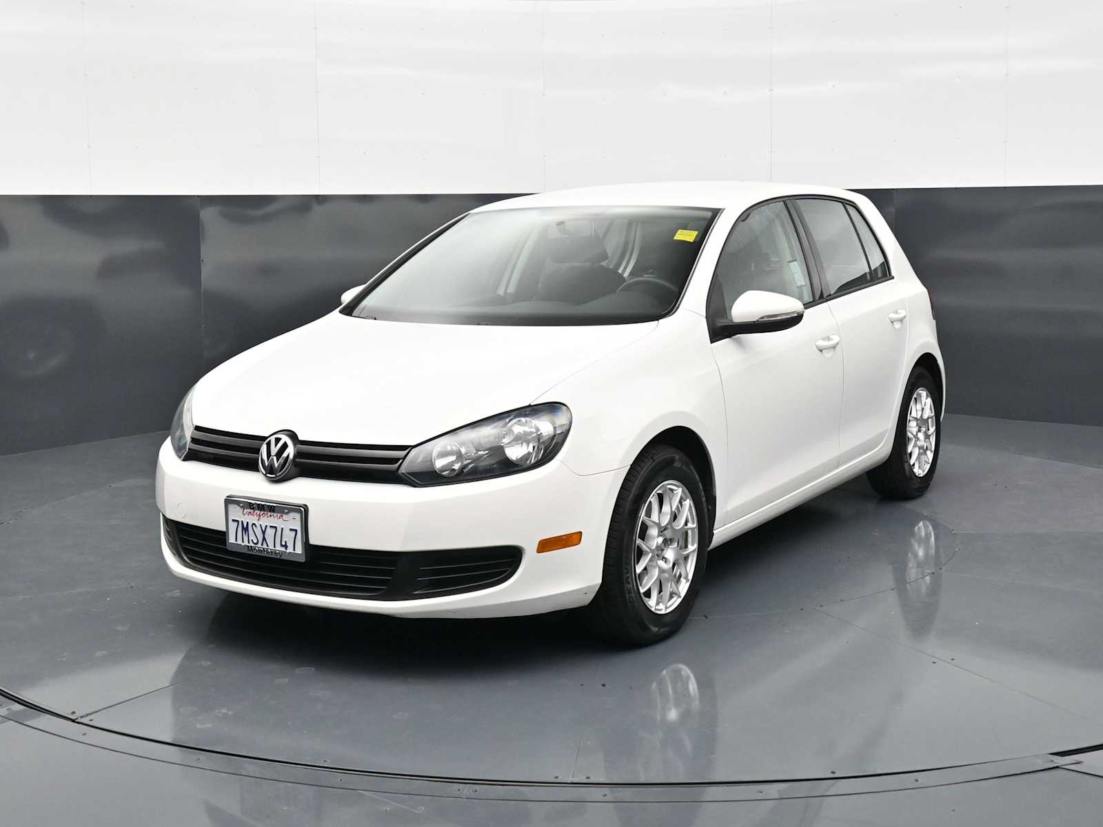 2010 Volkswagen Golf Base