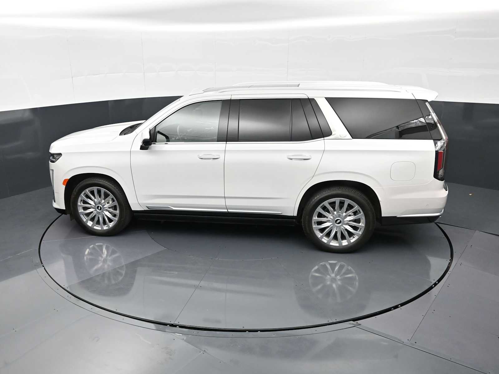 Thumbnail: 2024 Cadillac Escalade - 25