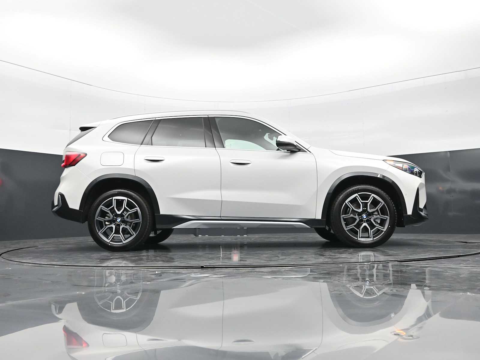 Thumbnail: 2026 BMW X1 - 28