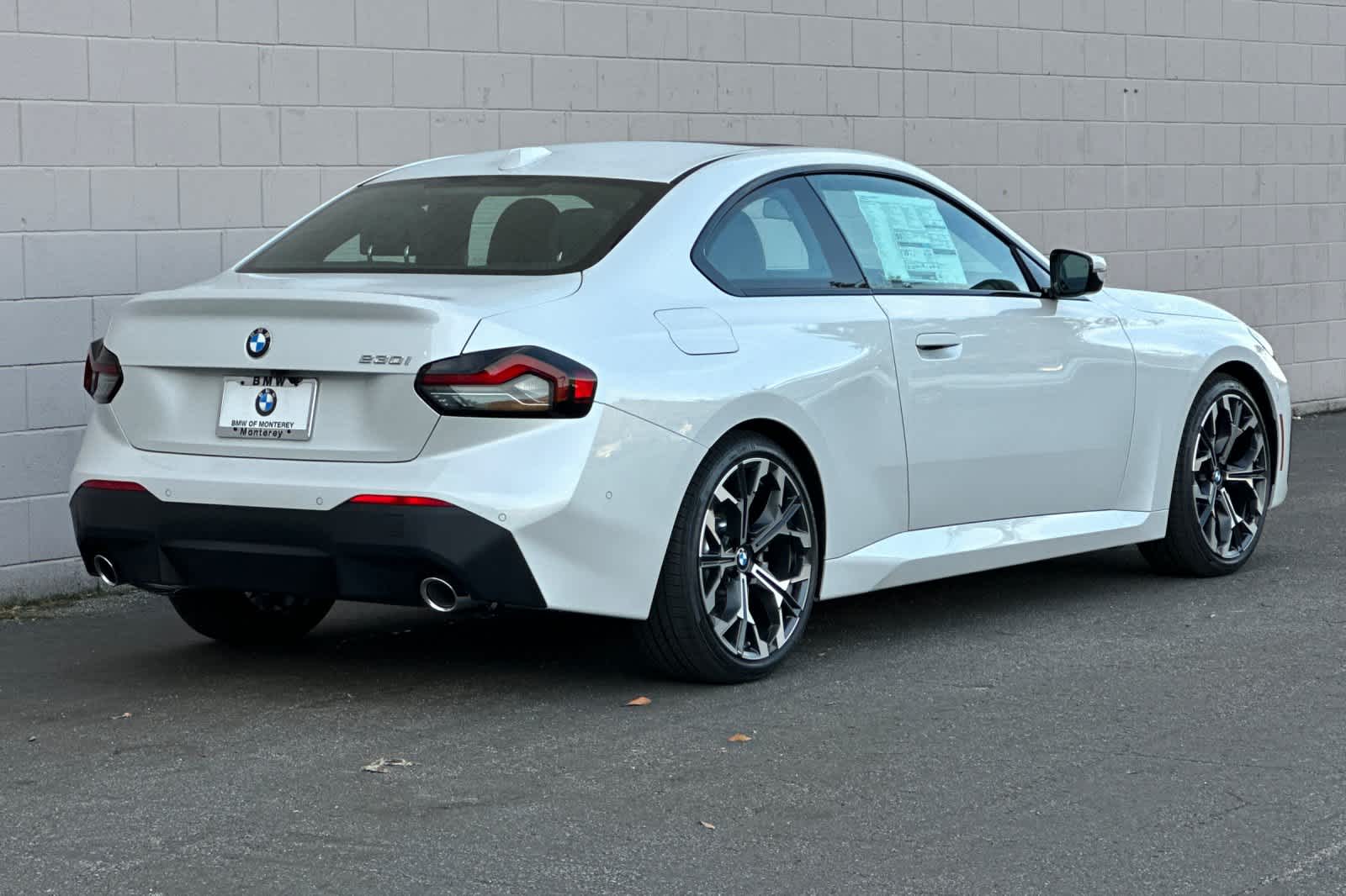 2025 Bmw 230i photo 2