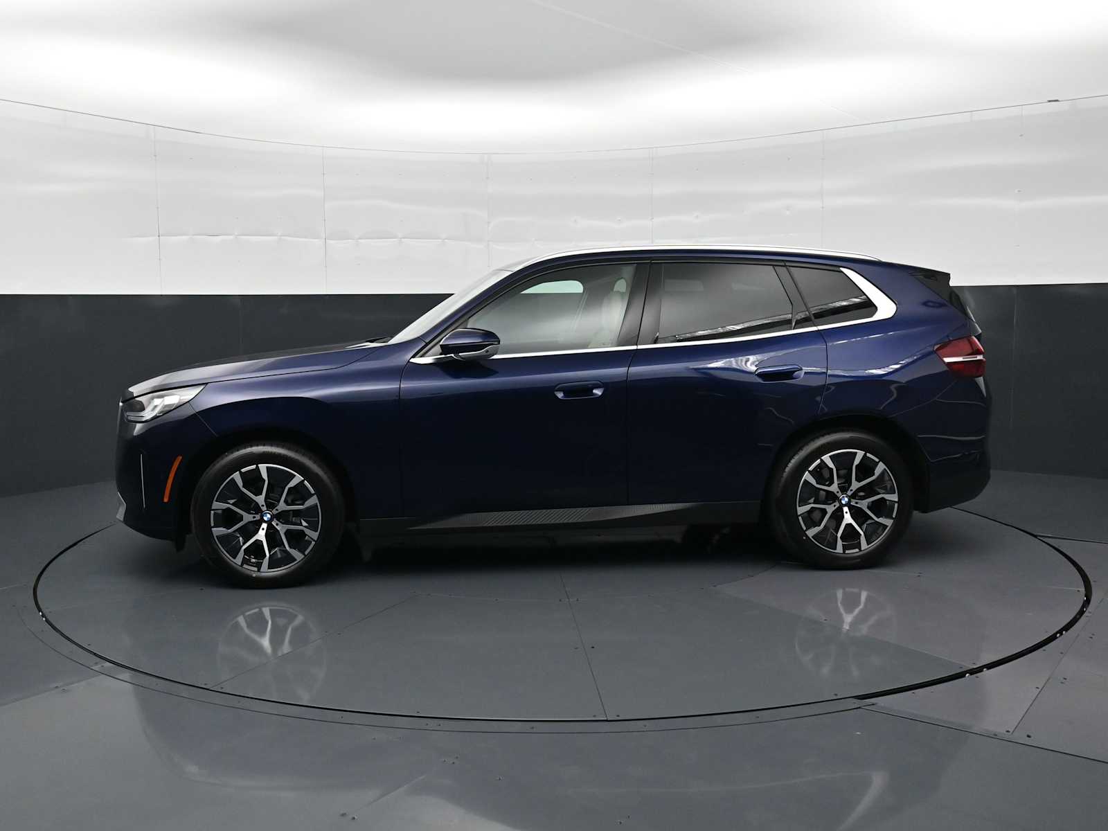 2026 BMW X3 30 - Photo 8