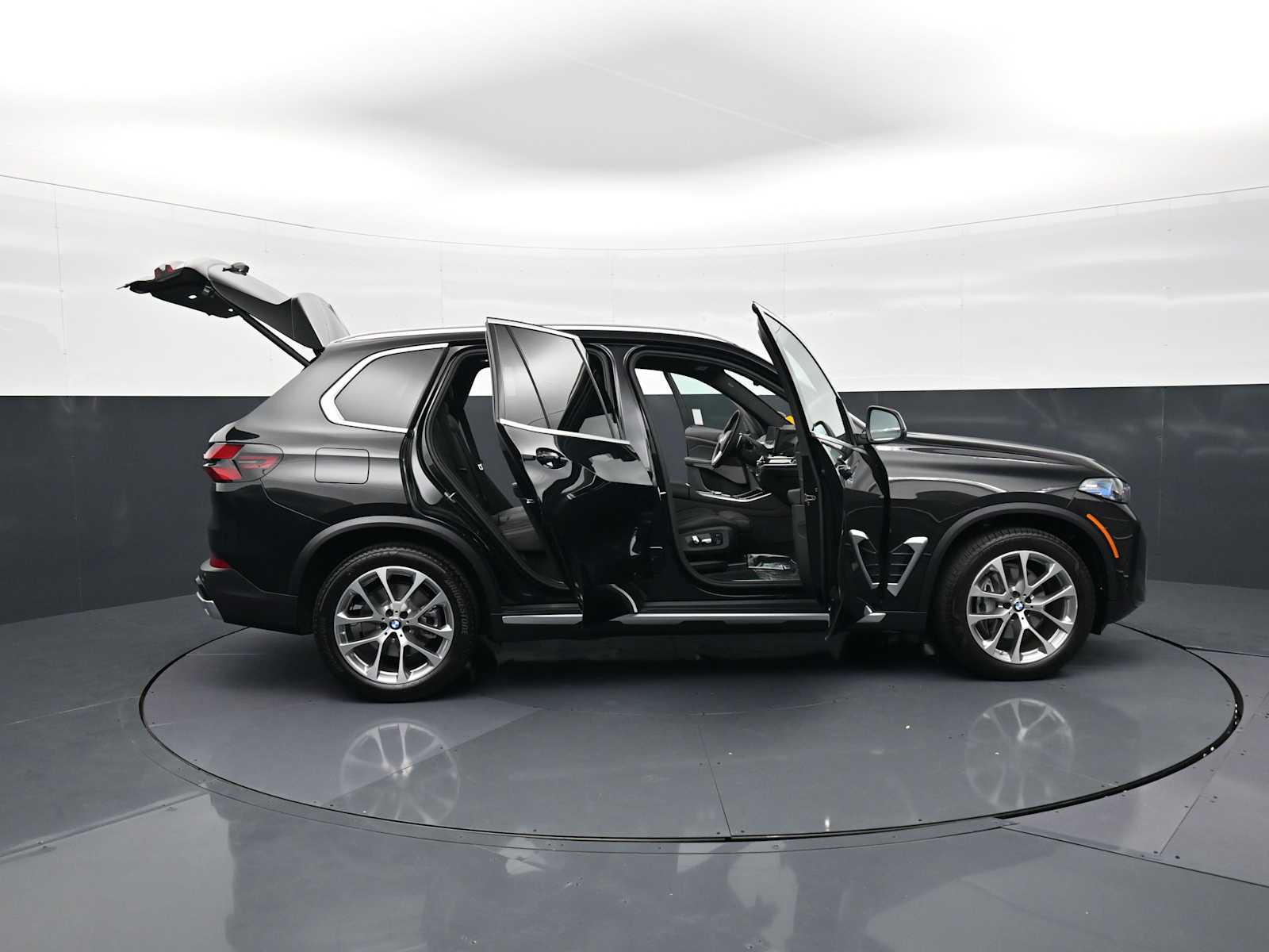 Thumbnail: 2026 BMW X5 - 34