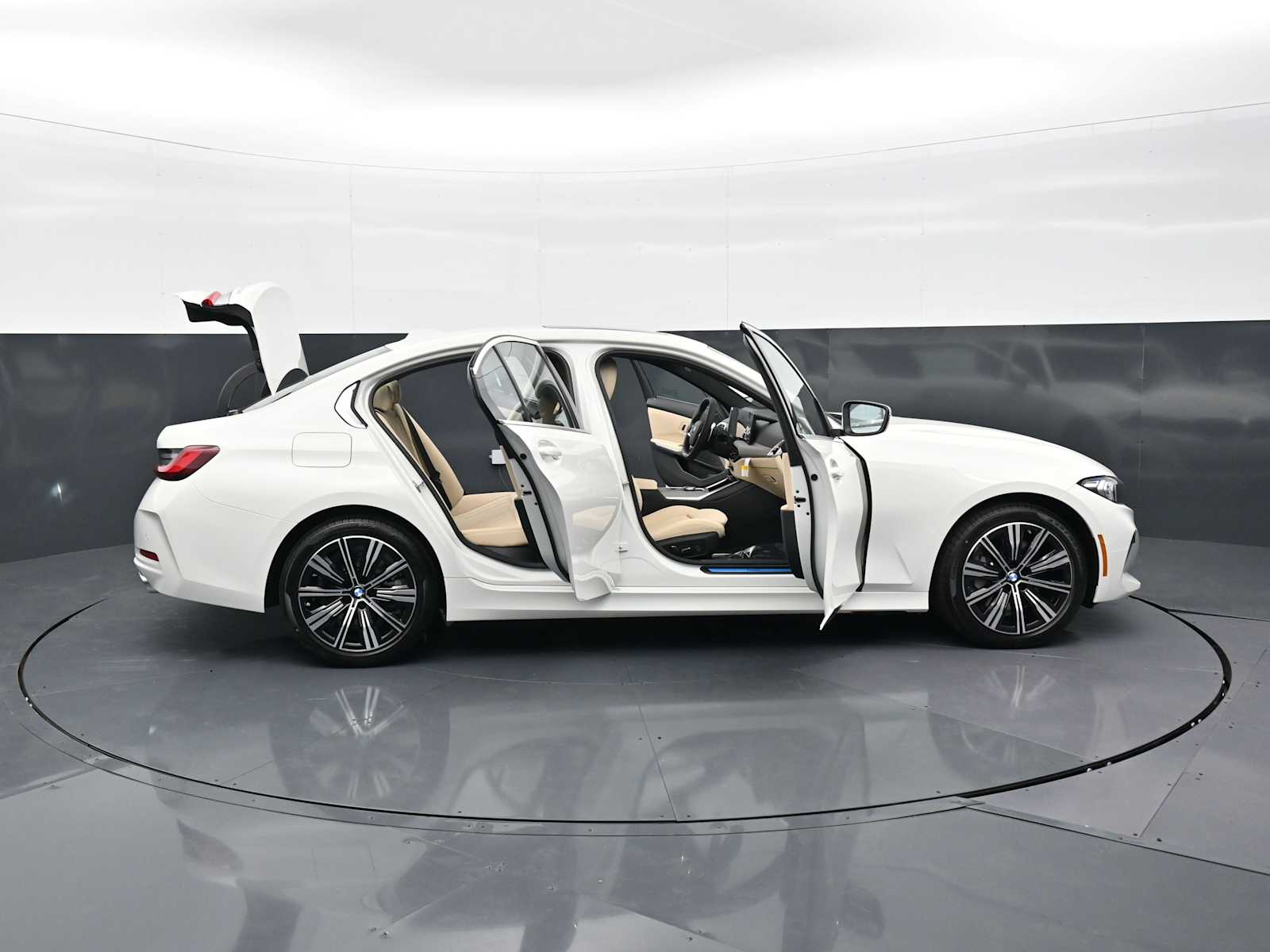 Thumbnail: 2026 BMW 3 Series - 35