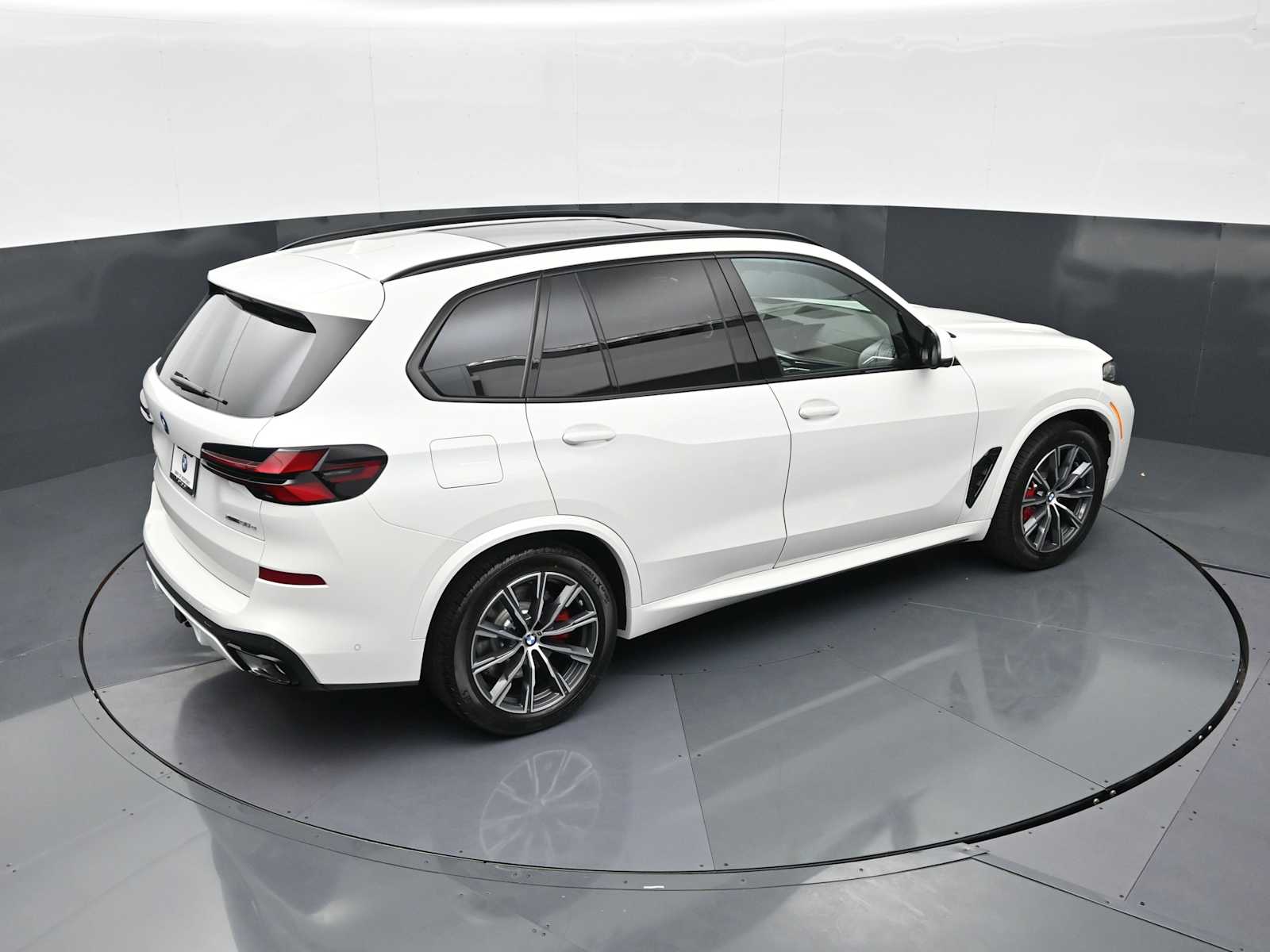 Thumbnail: 2026 BMW X5 - 21