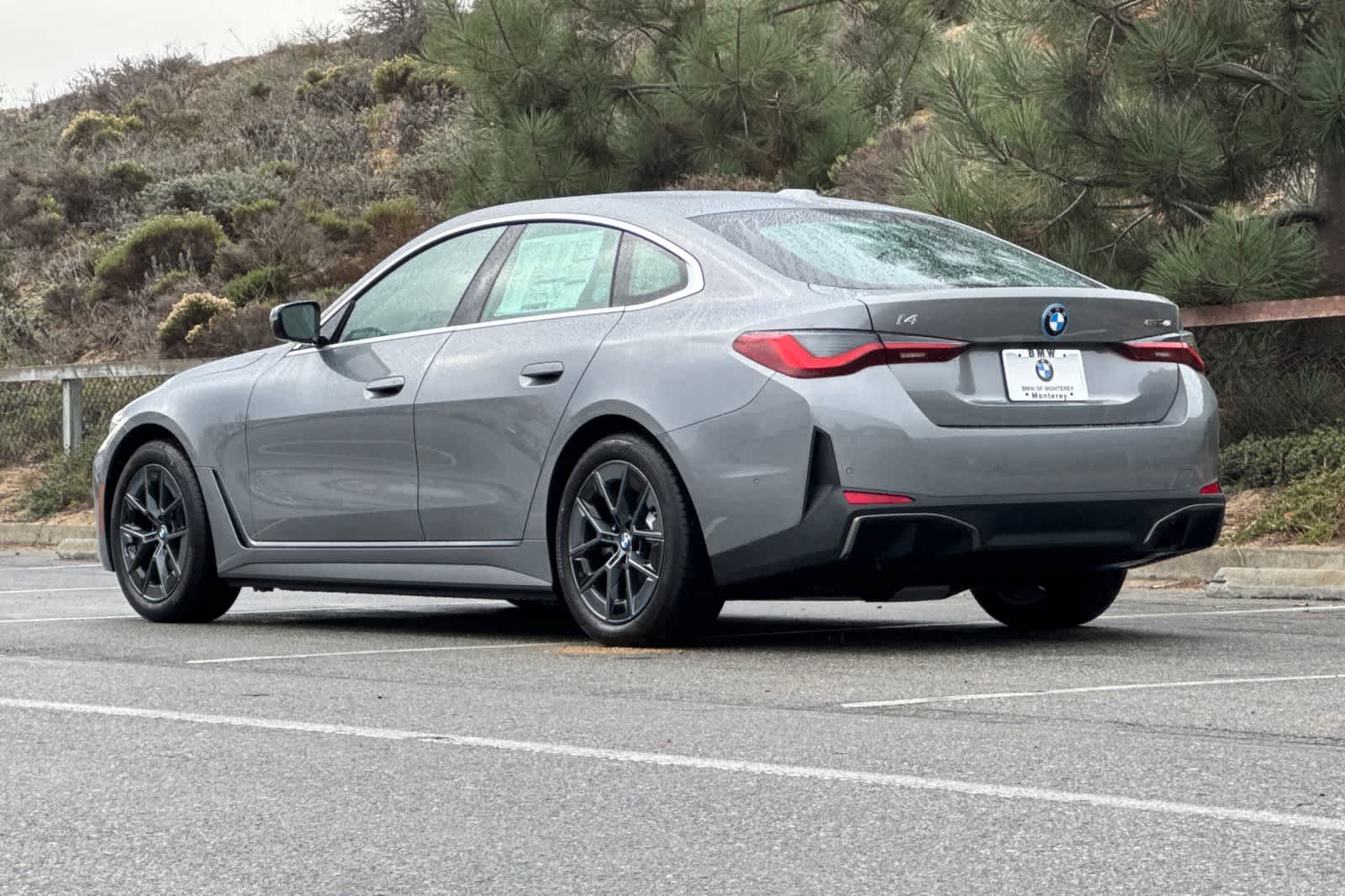 Thumbnail: 2025 BMW i4 - 6