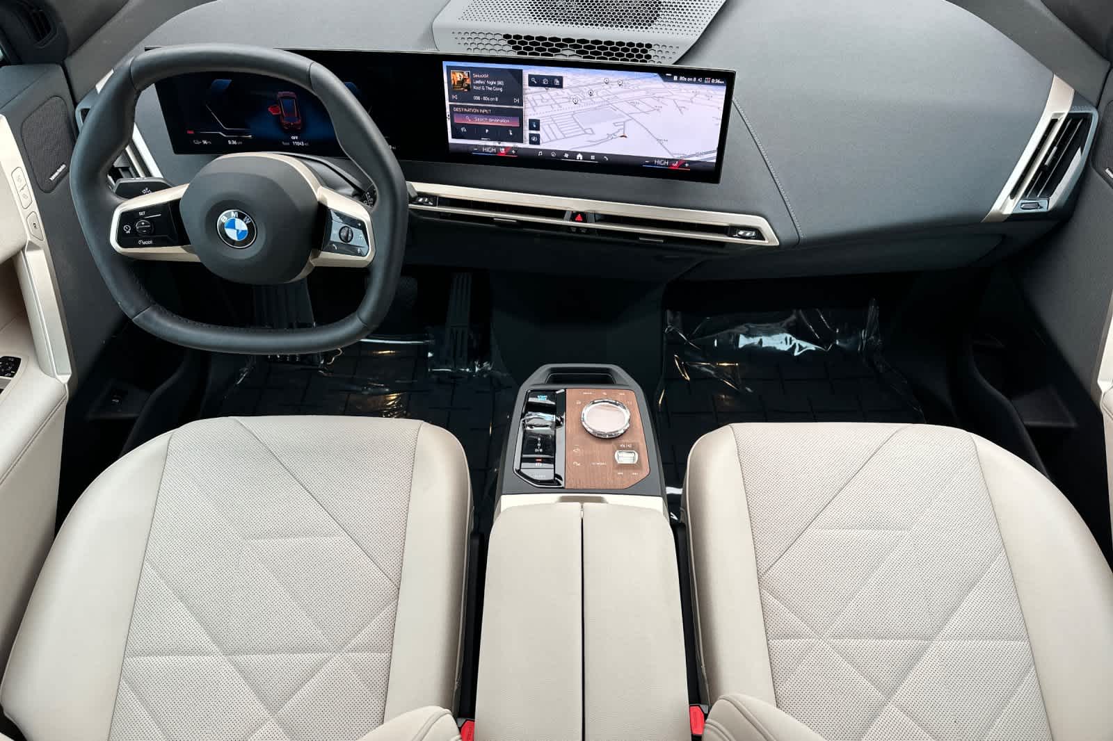 Thumbnail: 2026 BMW iX - 3