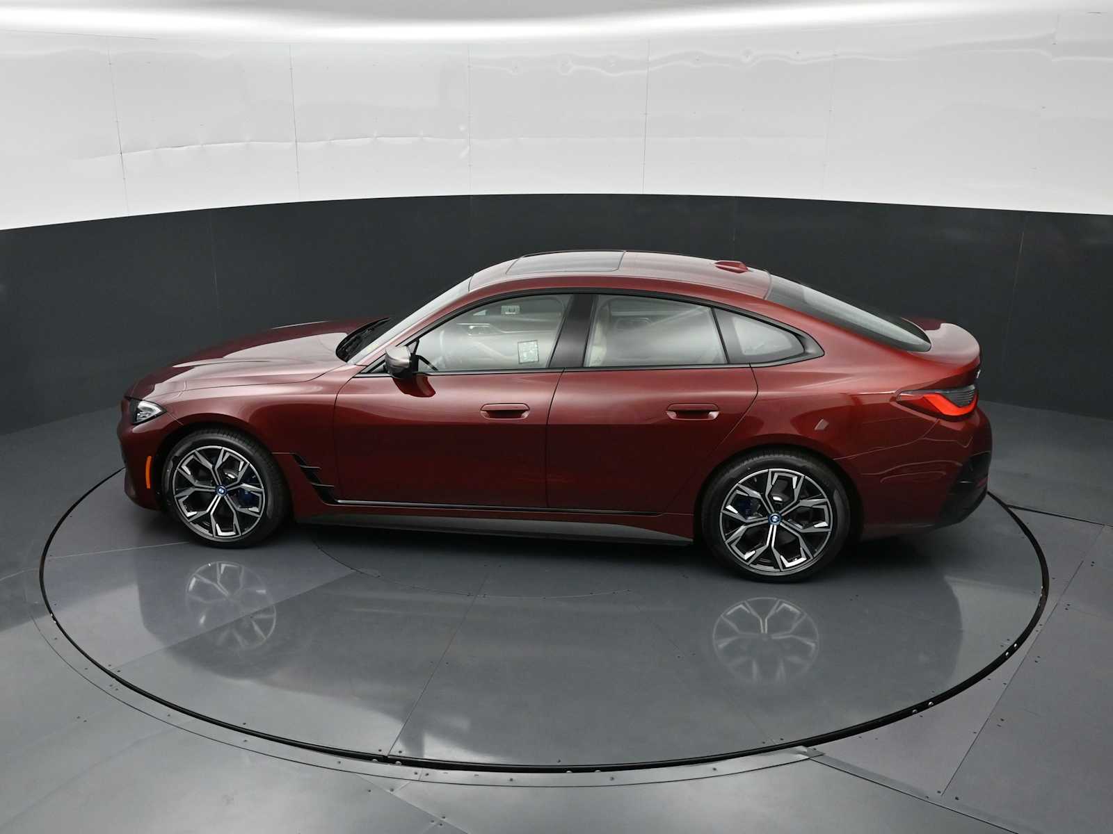 2024 BMW i4 M50 - Photo 32