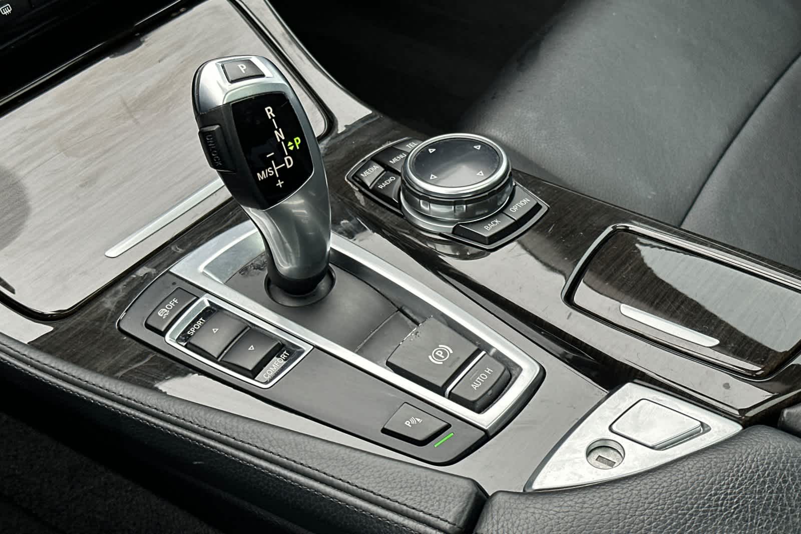 Thumbnail: 2014 BMW 5 Series - 23