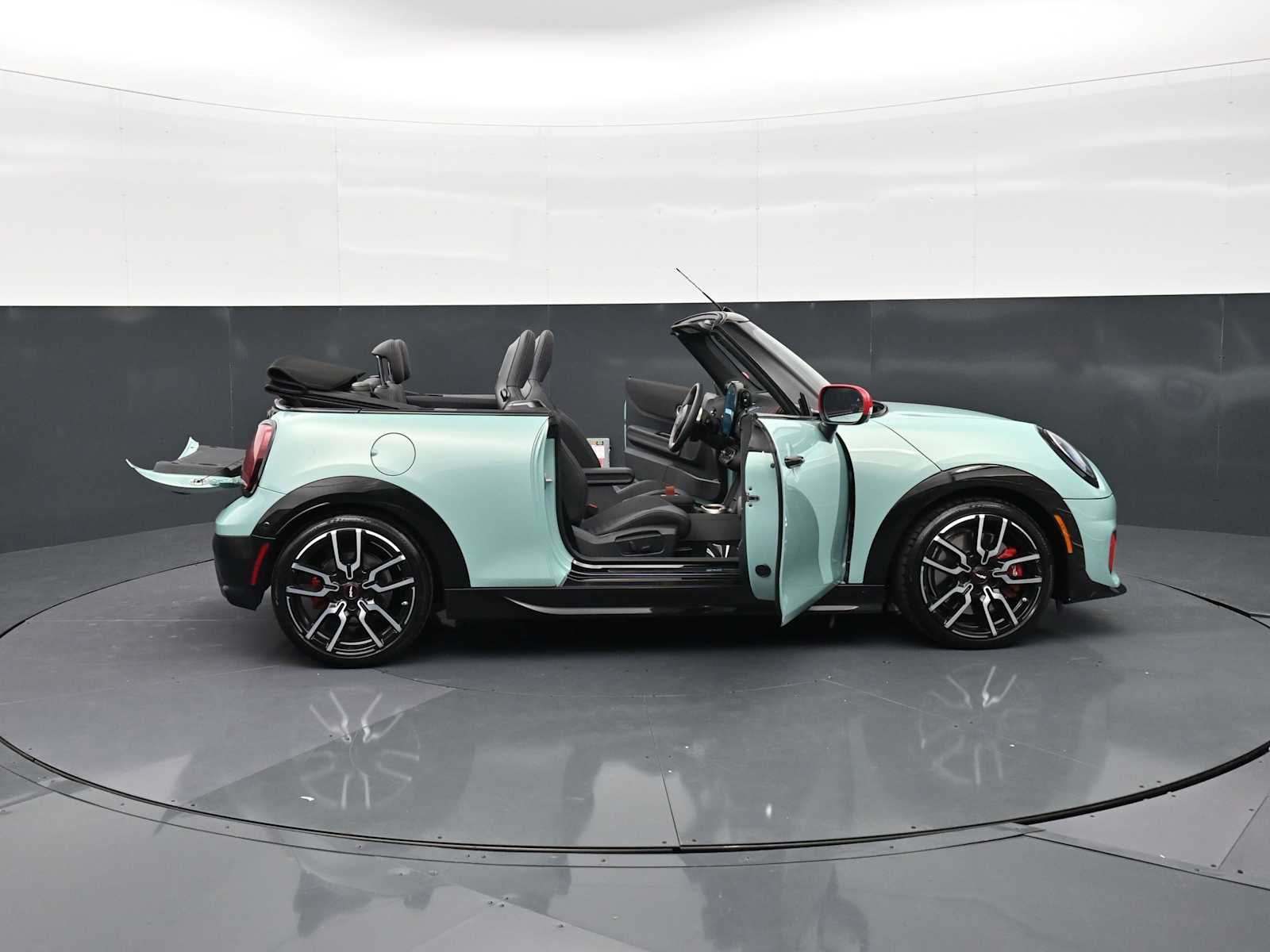 Thumbnail: 2025 MINI Cooper Convertible - 34