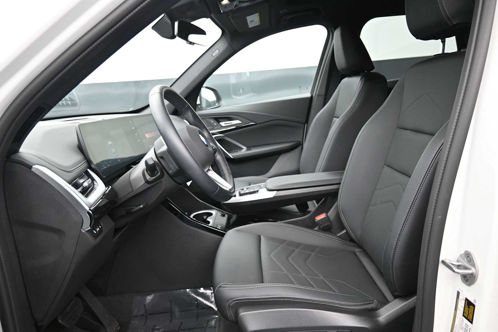 2026 BMW X1 28i - Photo 10