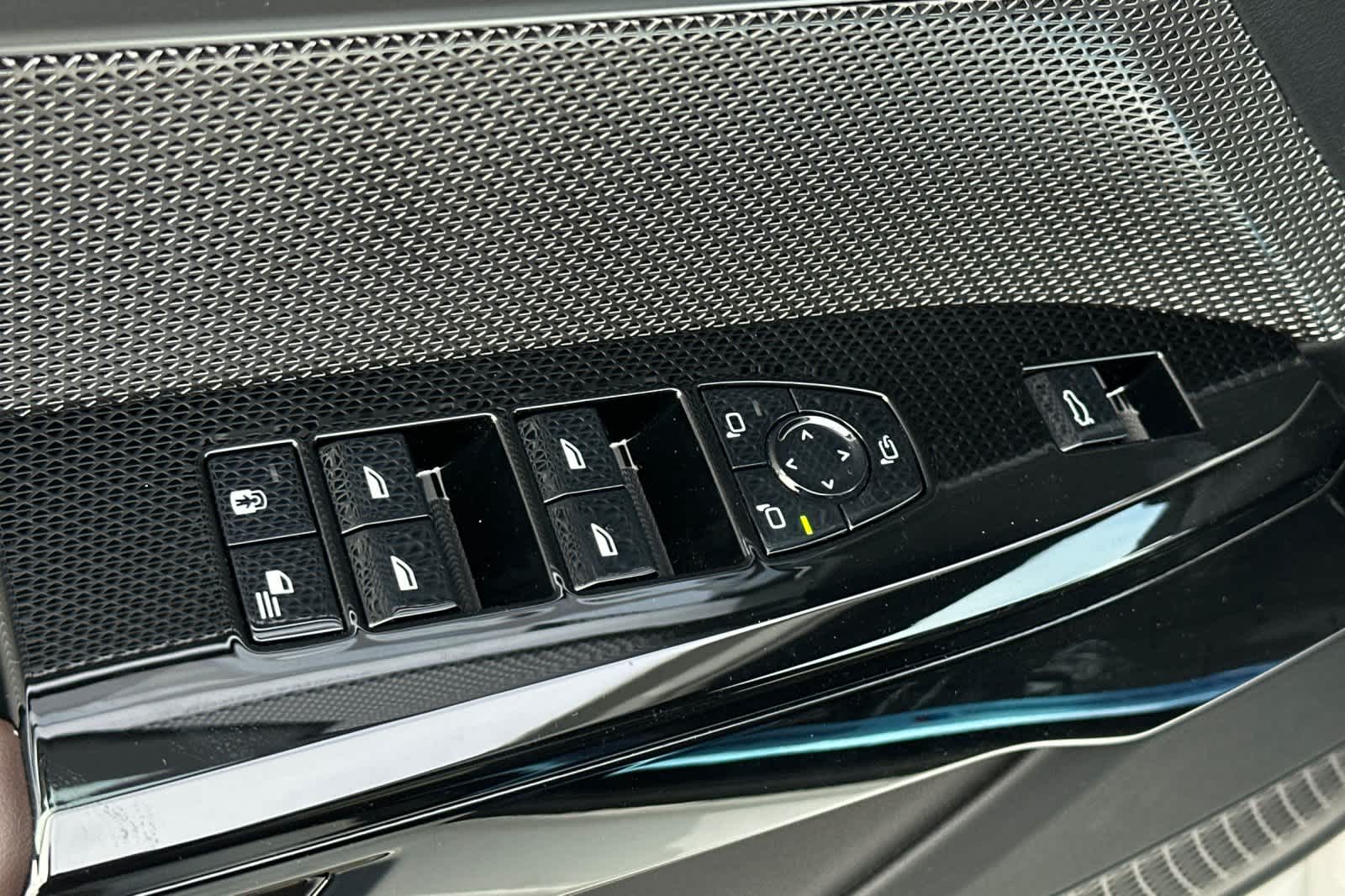 Thumbnail: 2025 BMW 7 Series - 14