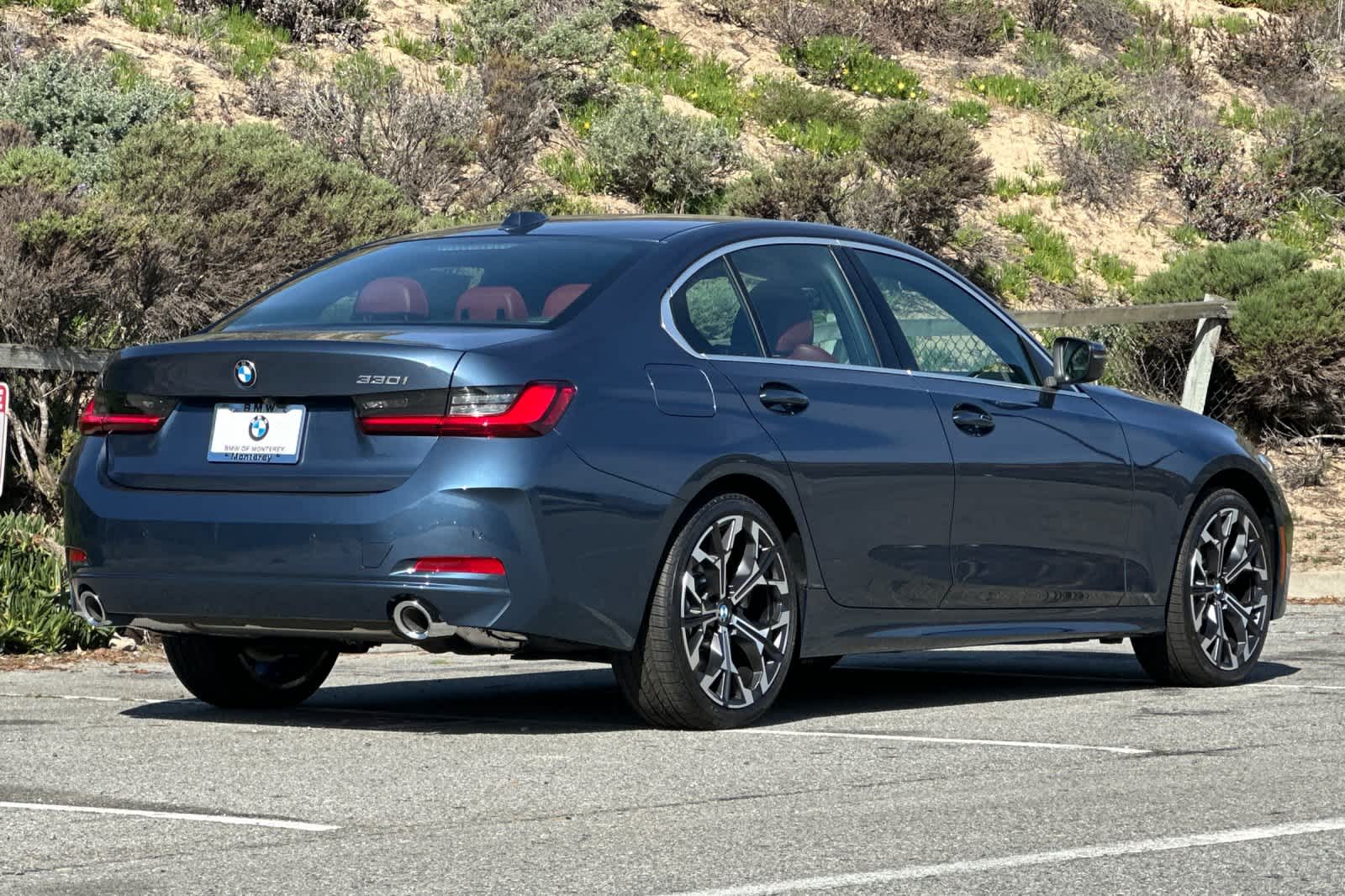 Thumbnail: 2026 BMW 3 Series - 2