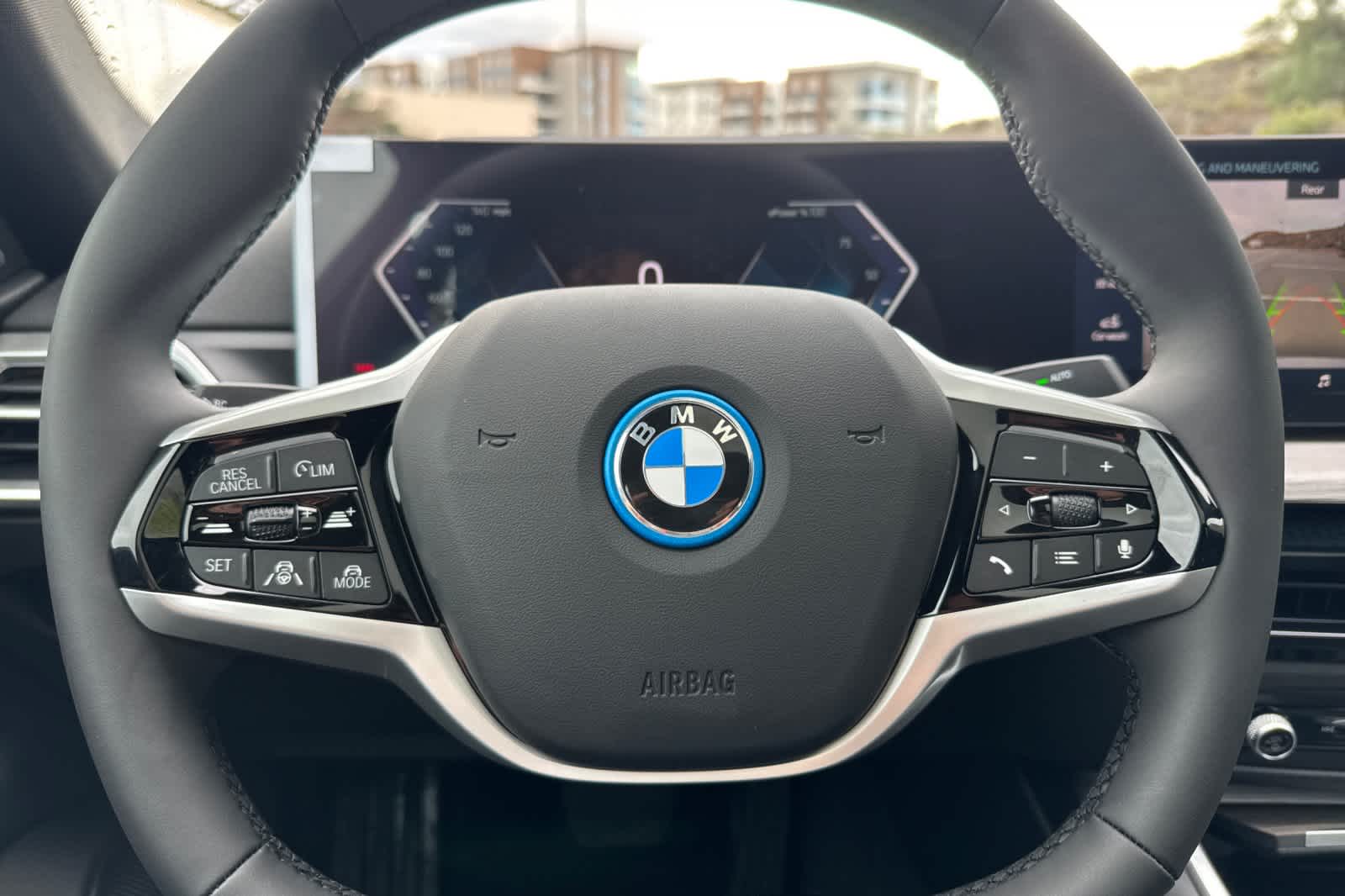 Thumbnail: 2025 BMW i4 - 27