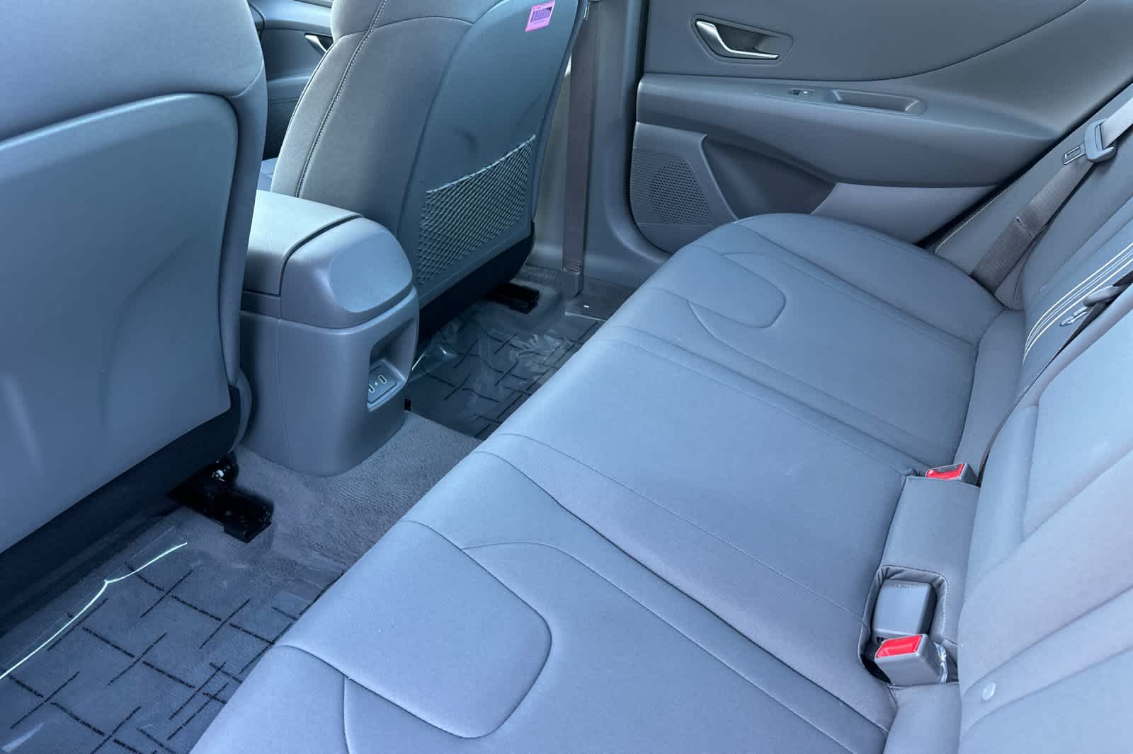 Thumbnail: 2025 Hyundai Elantra - 4