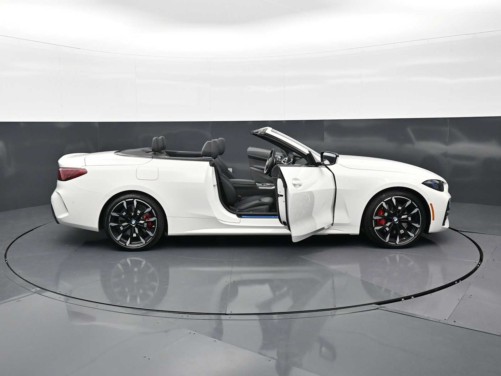 2025 BMW 4 Series 430i - Photo 34