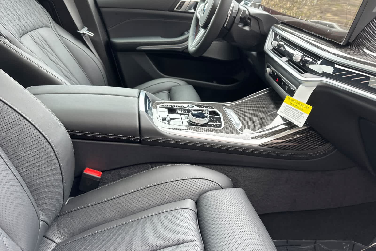 Thumbnail: 2025 BMW X7 - 17