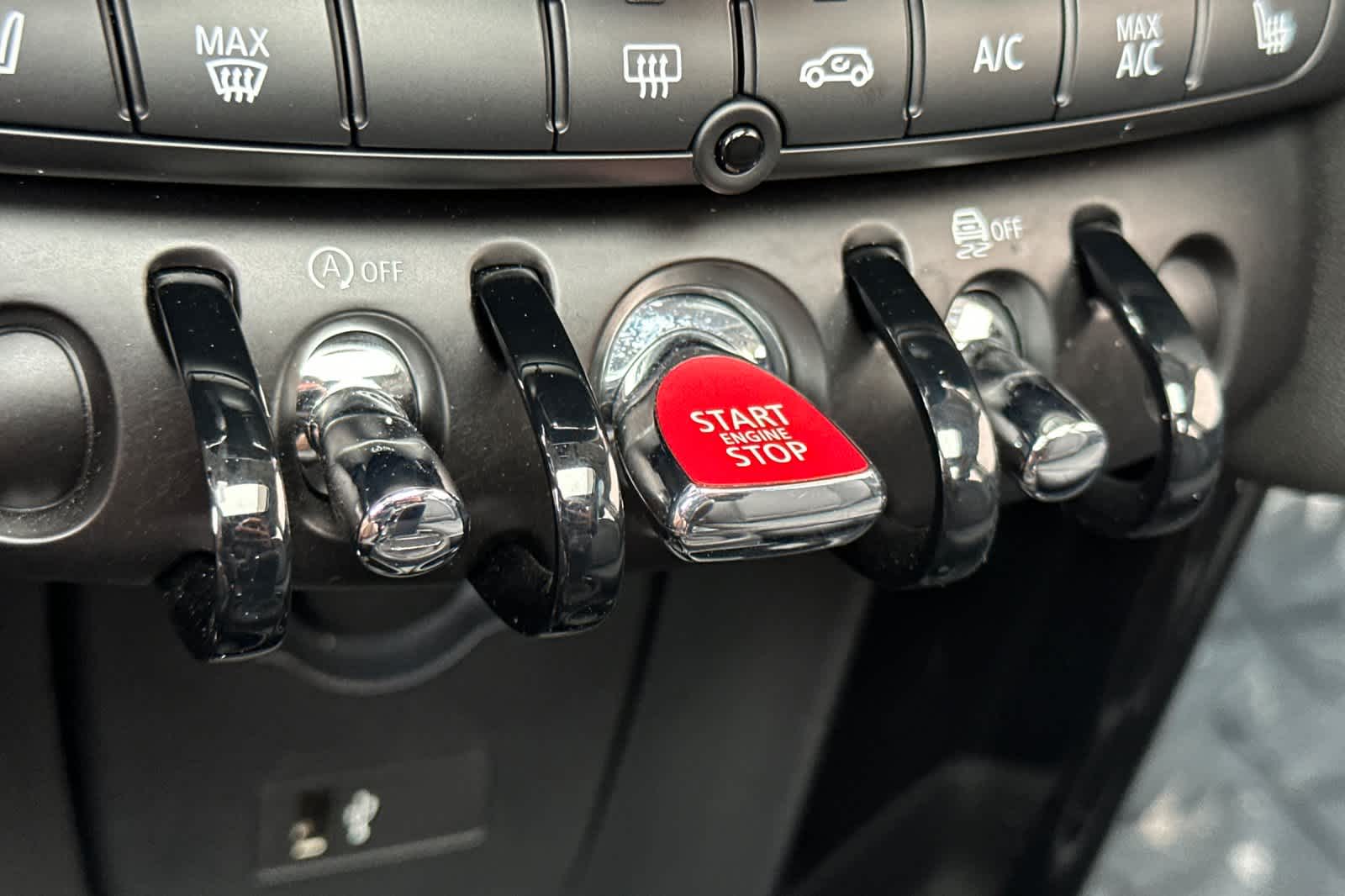 Thumbnail: 2024 MINI Cooper Hardtop - 24