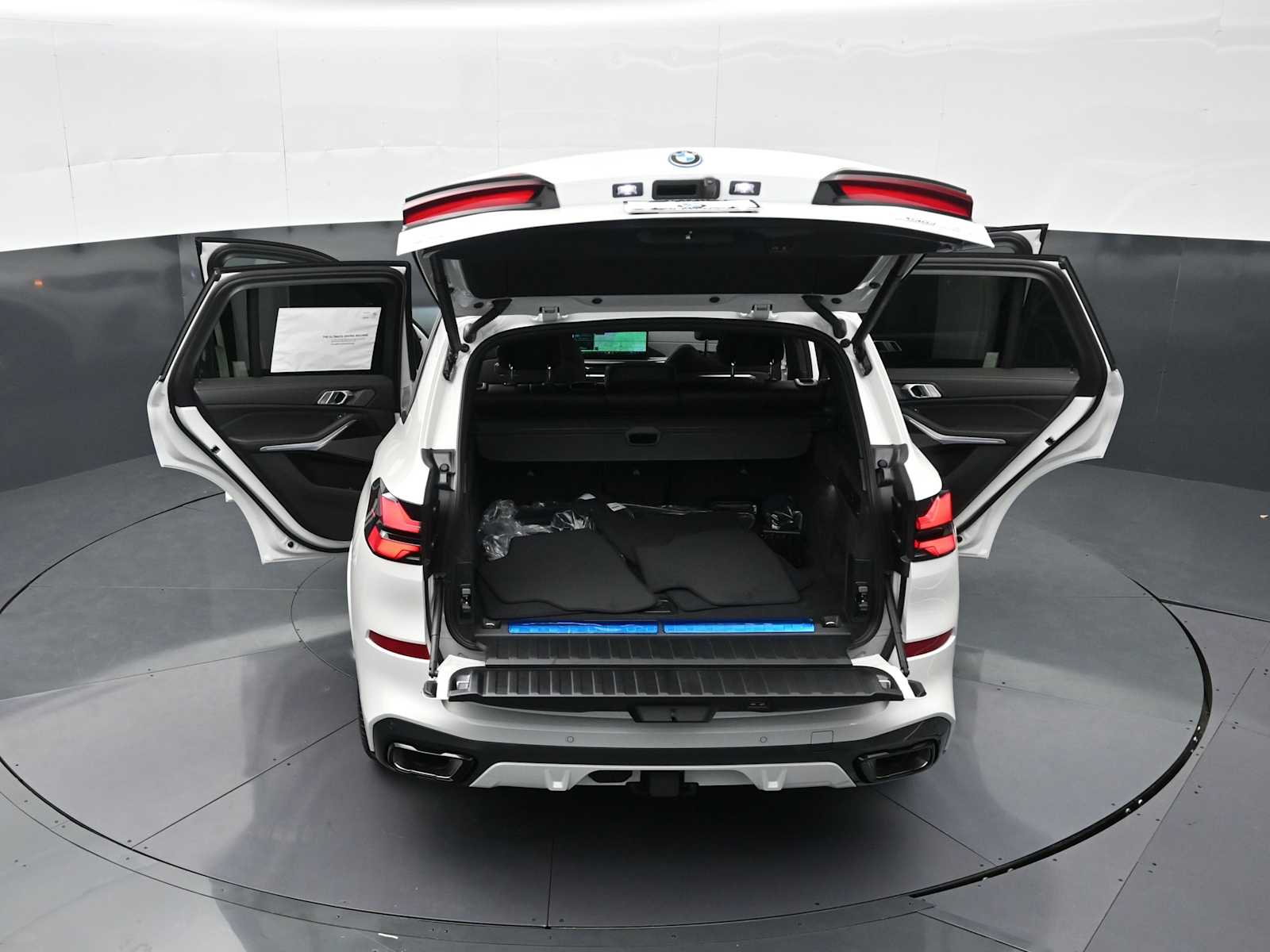 Thumbnail: 2026 BMW X5 - 34