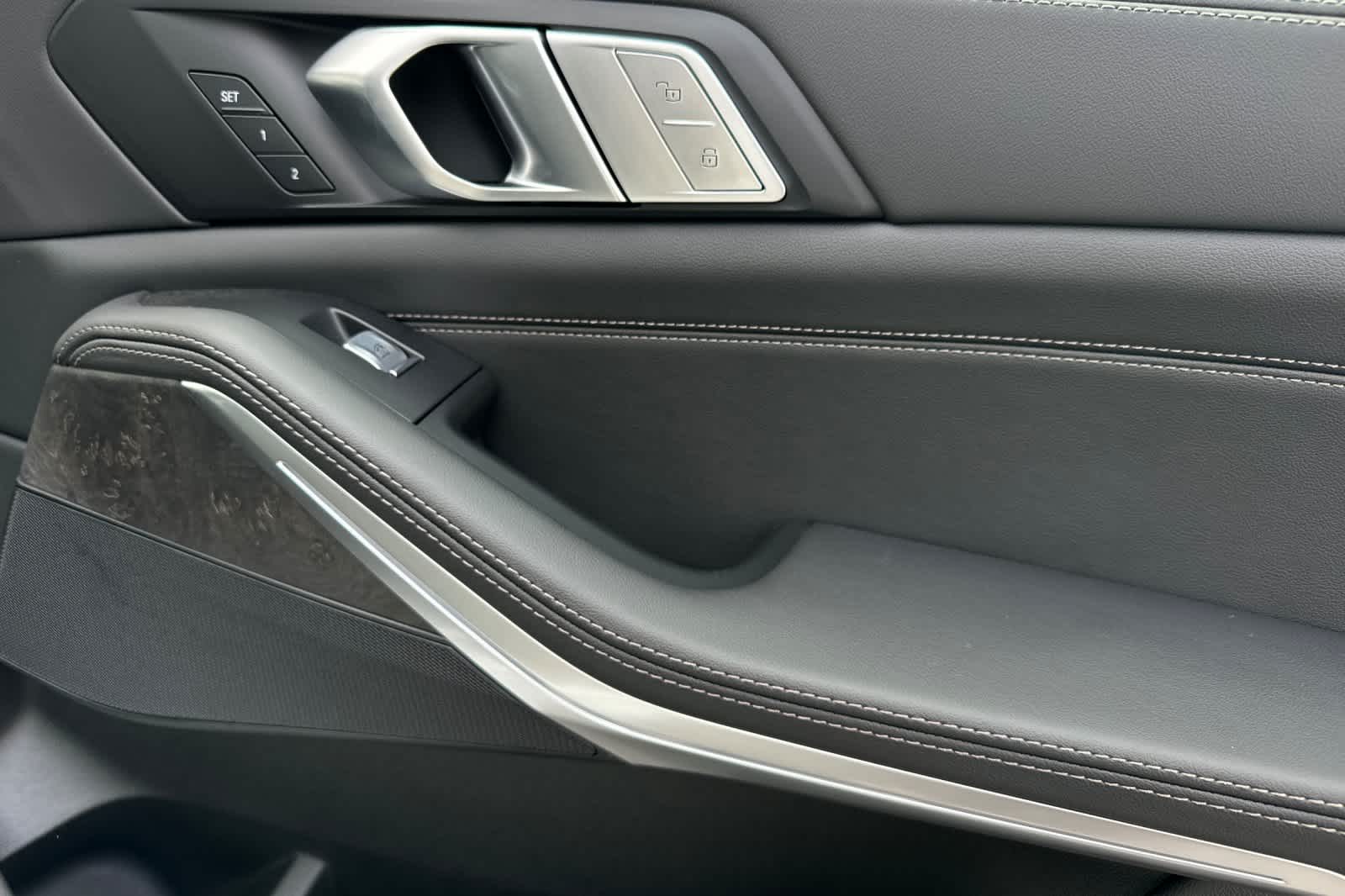 Thumbnail: 2026 BMW X7 - 19