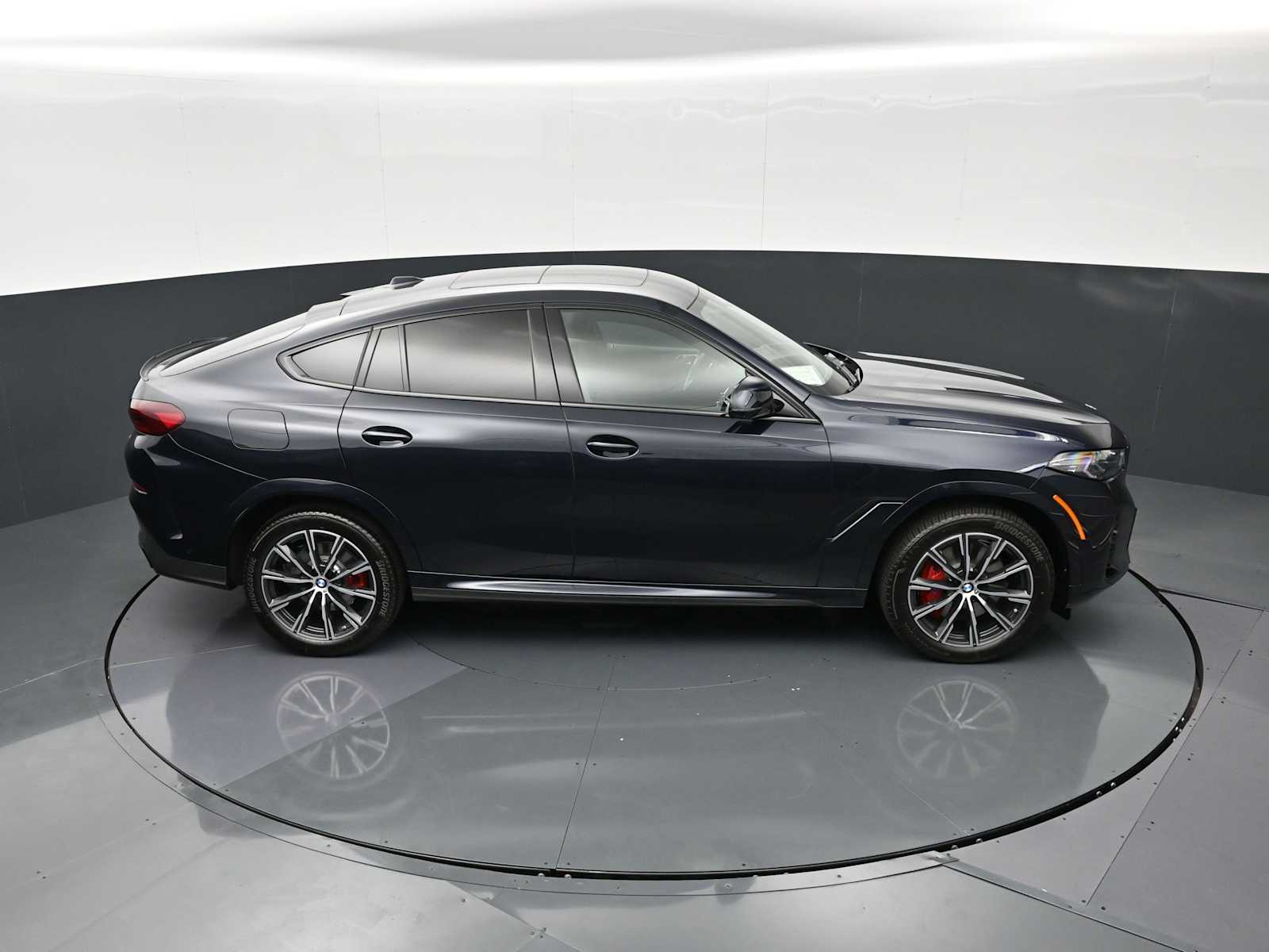 Thumbnail: 2026 BMW X6 - 19