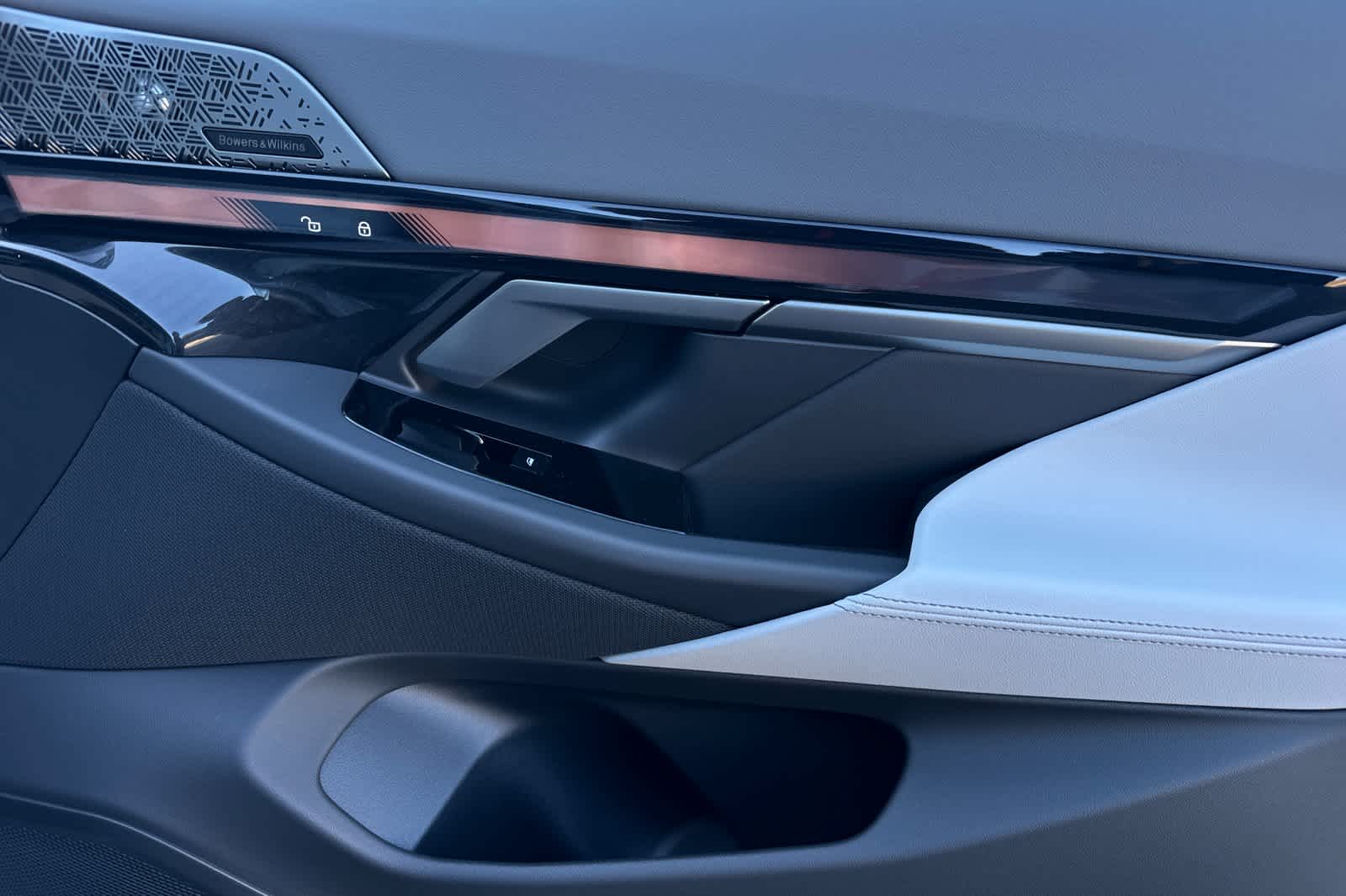 Thumbnail: 2026 BMW 5 Series - 18