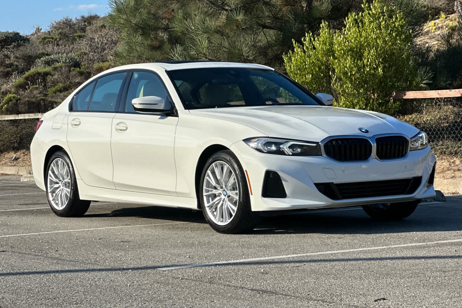 Thumbnail: 2023 BMW 3 Series - 6