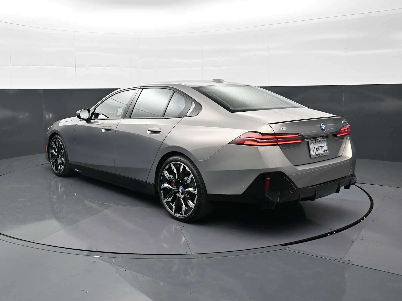 2024 BMW i5 M60 - Photo 7