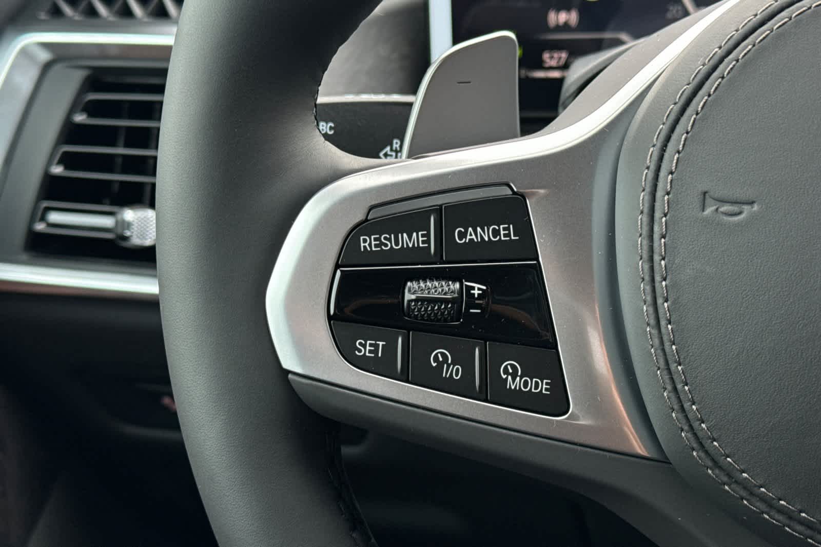 Thumbnail: 2026 BMW X5 - 26