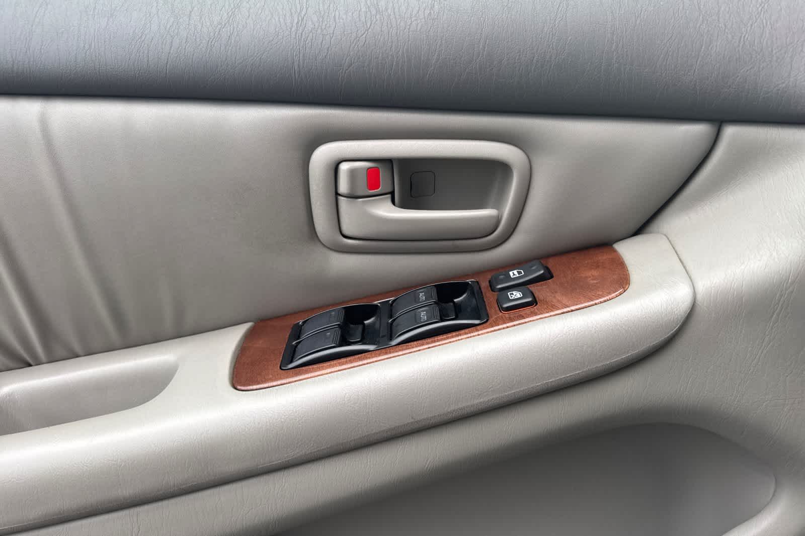 Thumbnail: 2001 Lexus ES - 12