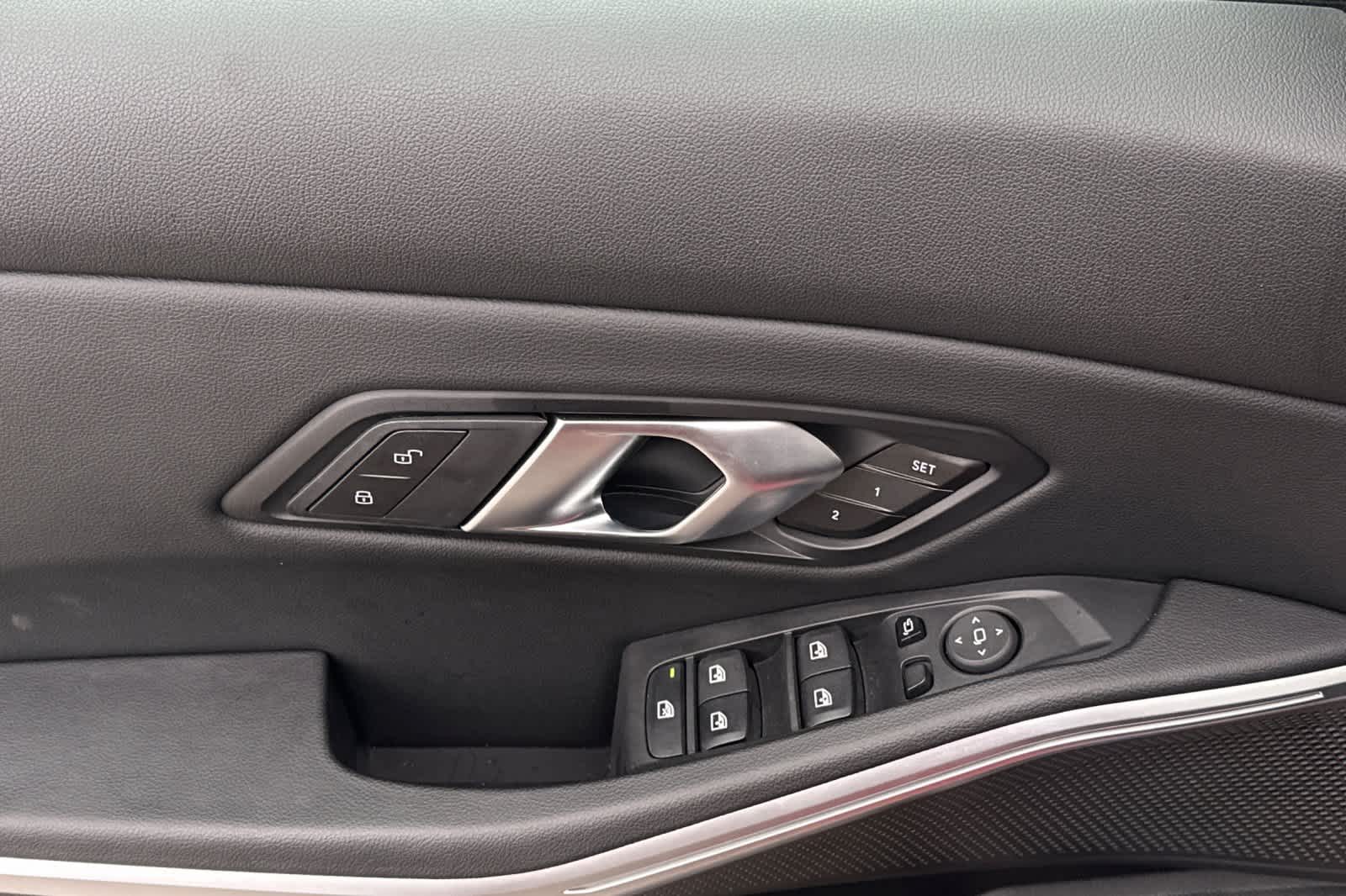 Thumbnail: 2024 BMW 3 Series - 12