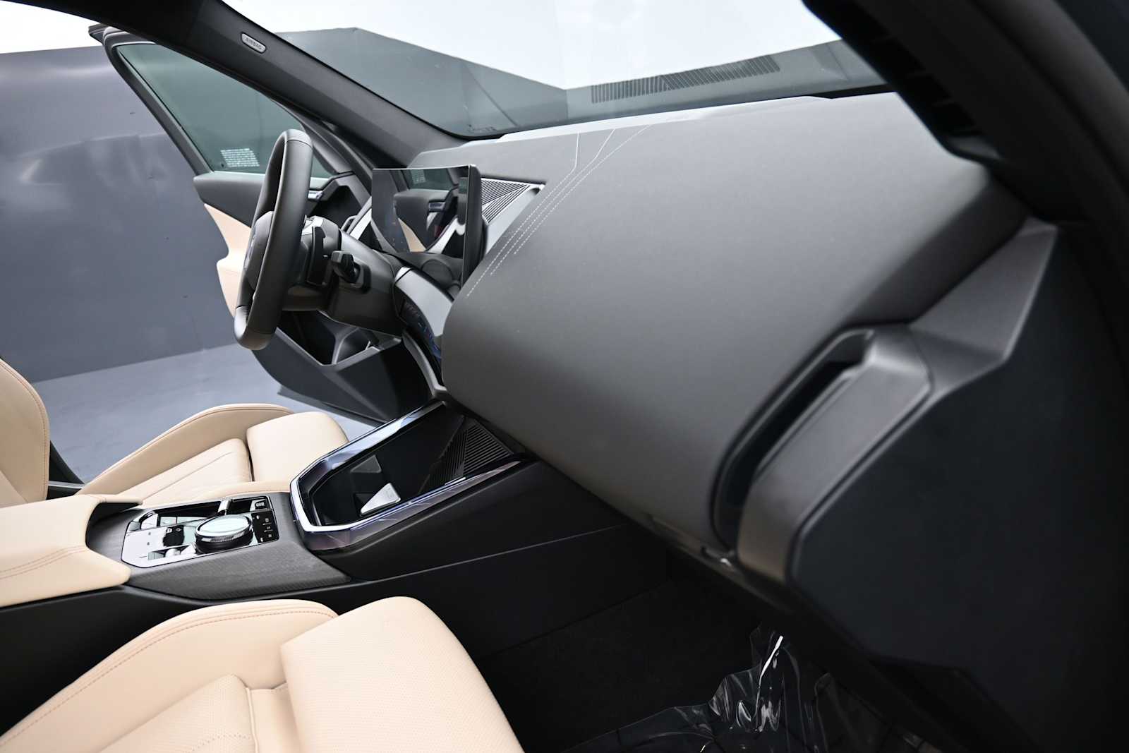 2026 BMW X3 30 - Photo 16