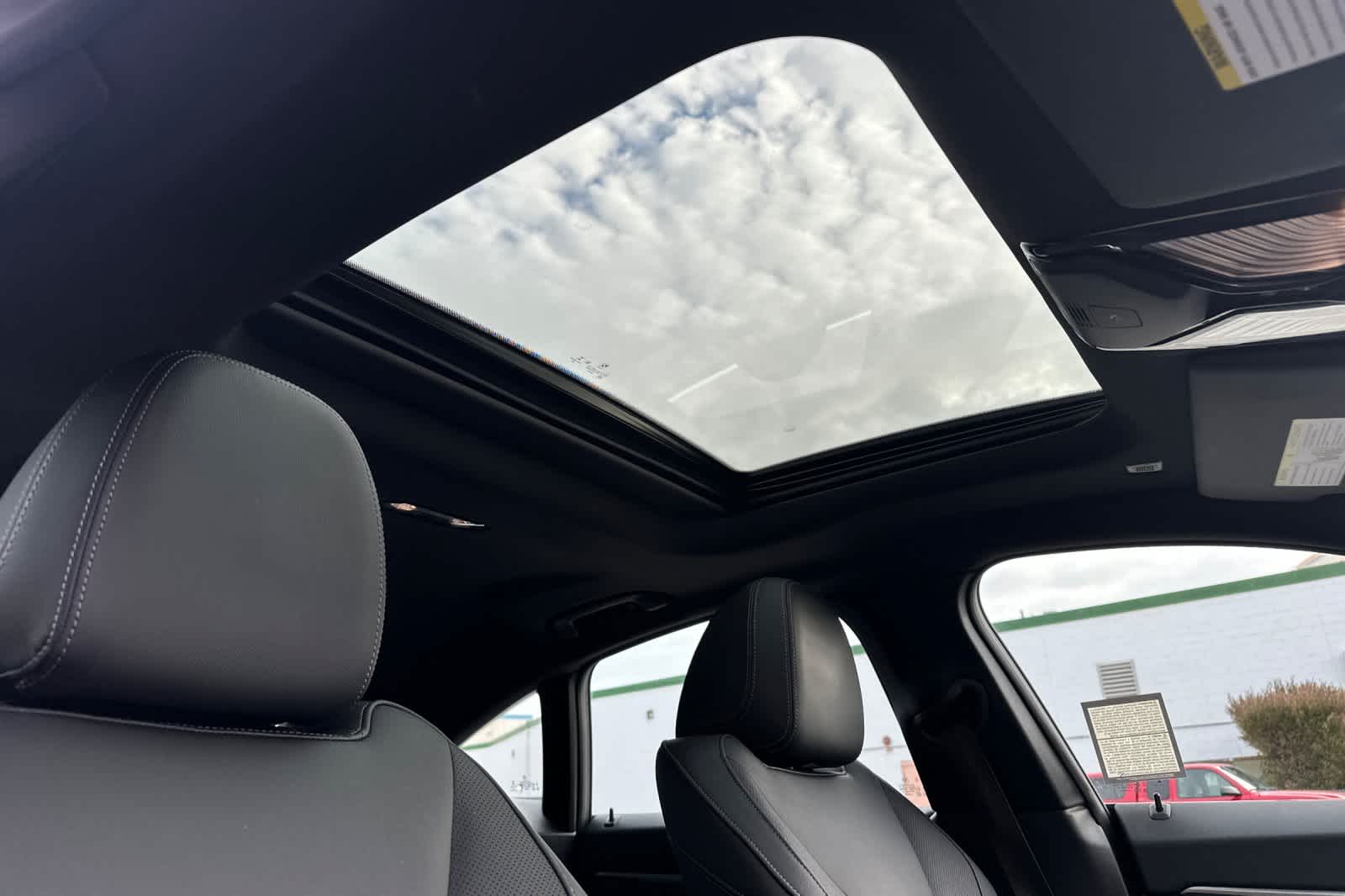 Thumbnail: 2023 BMW i4 - 17