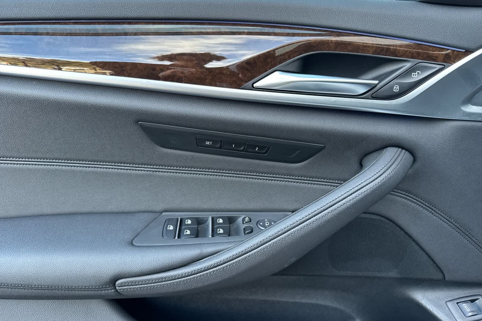 Thumbnail: 2020 BMW 5 Series - 12