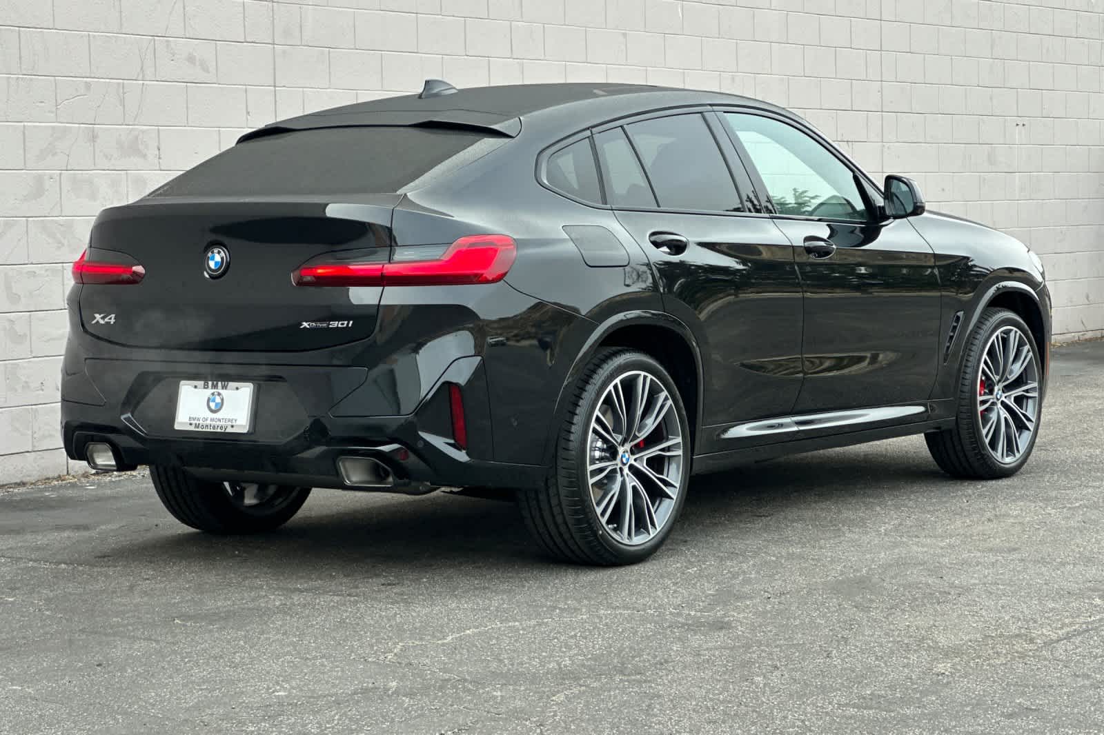Thumbnail: 2025 BMW X4 - 2