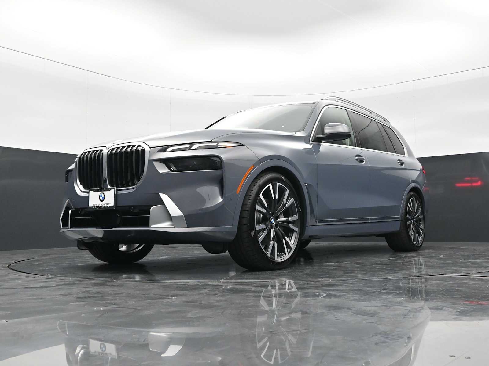 Thumbnail: 2026 BMW X7 - 26