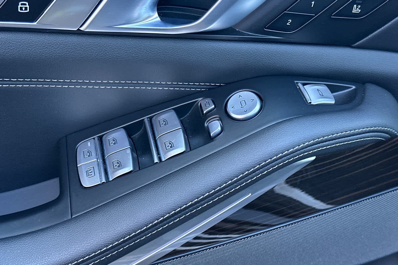 Thumbnail: 2024 BMW X7 - 13