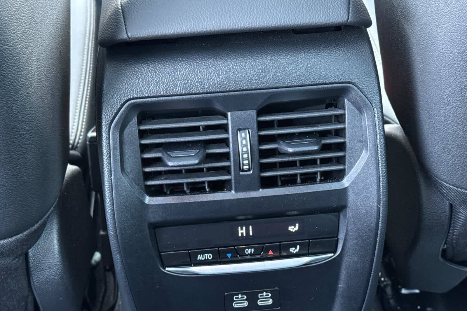 Thumbnail: 2025 BMW 4 Series - 14