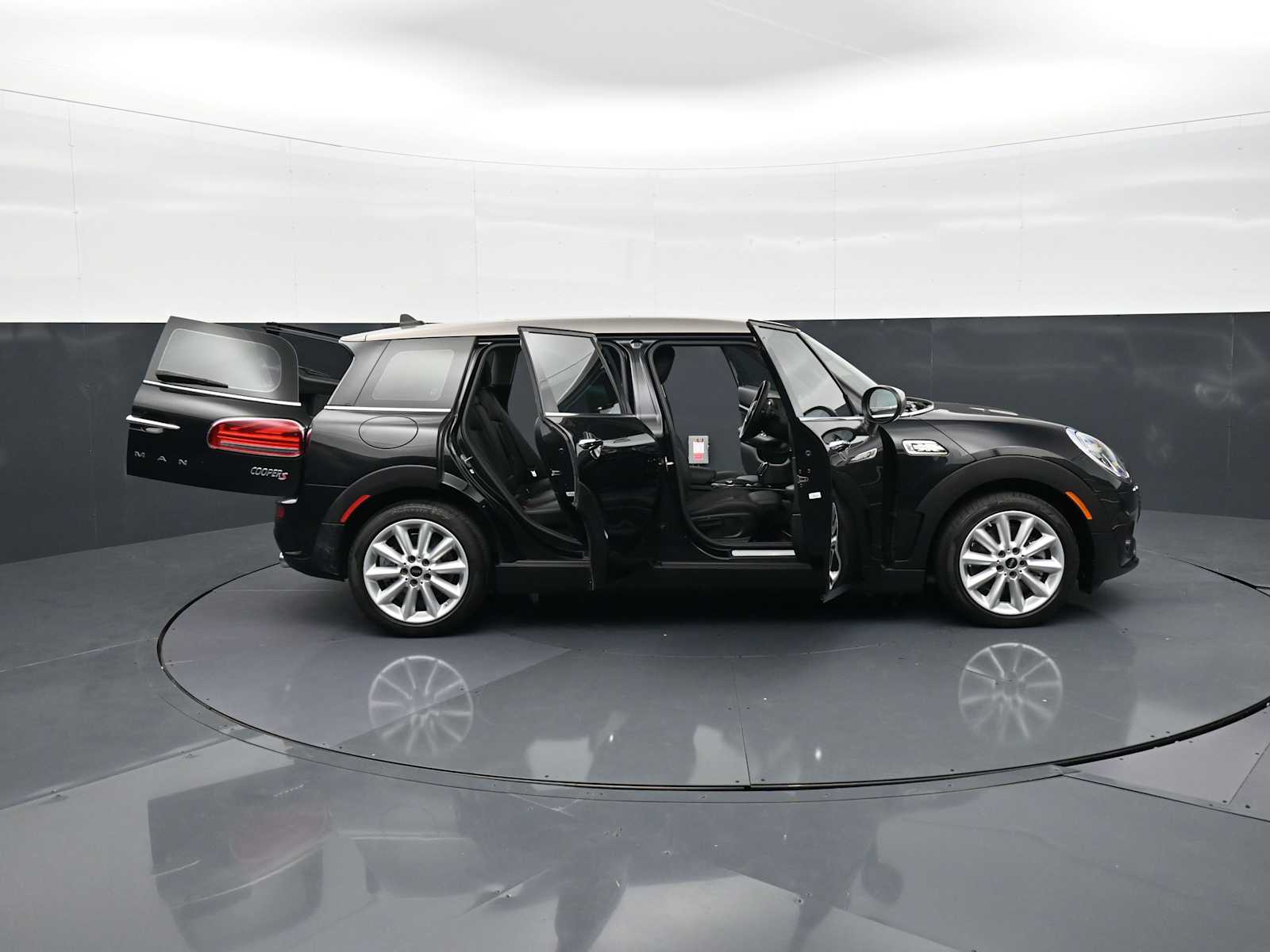 Thumbnail: 2024 MINI Cooper Clubman - 35