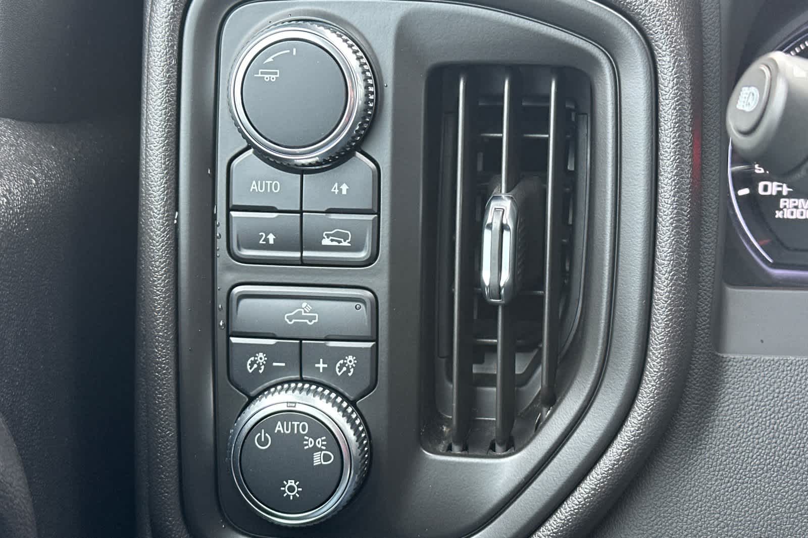 Thumbnail: 2024 GMC Sierra 1500 - 29