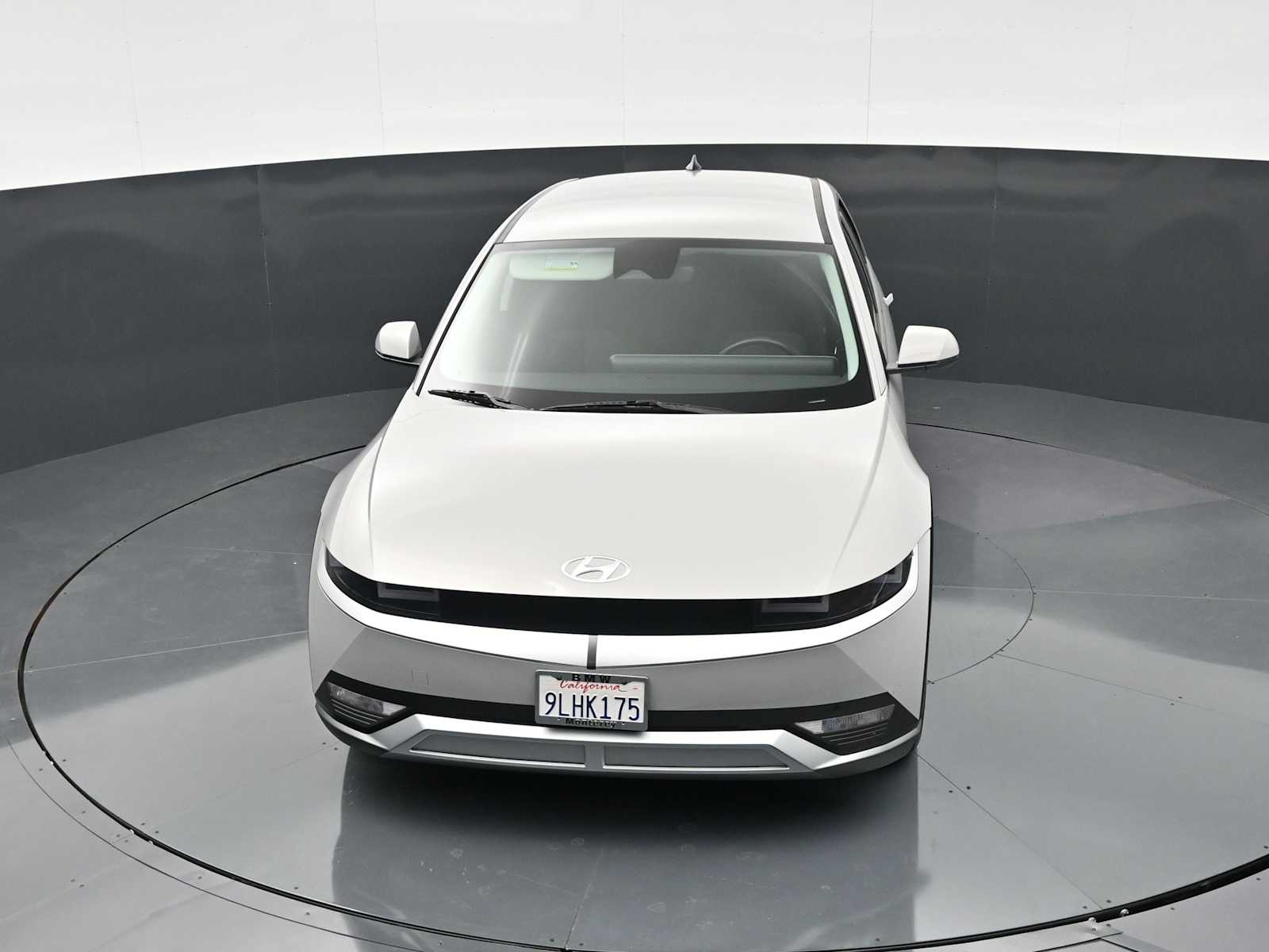 Thumbnail: 2024 Hyundai Ioniq 5 - 17